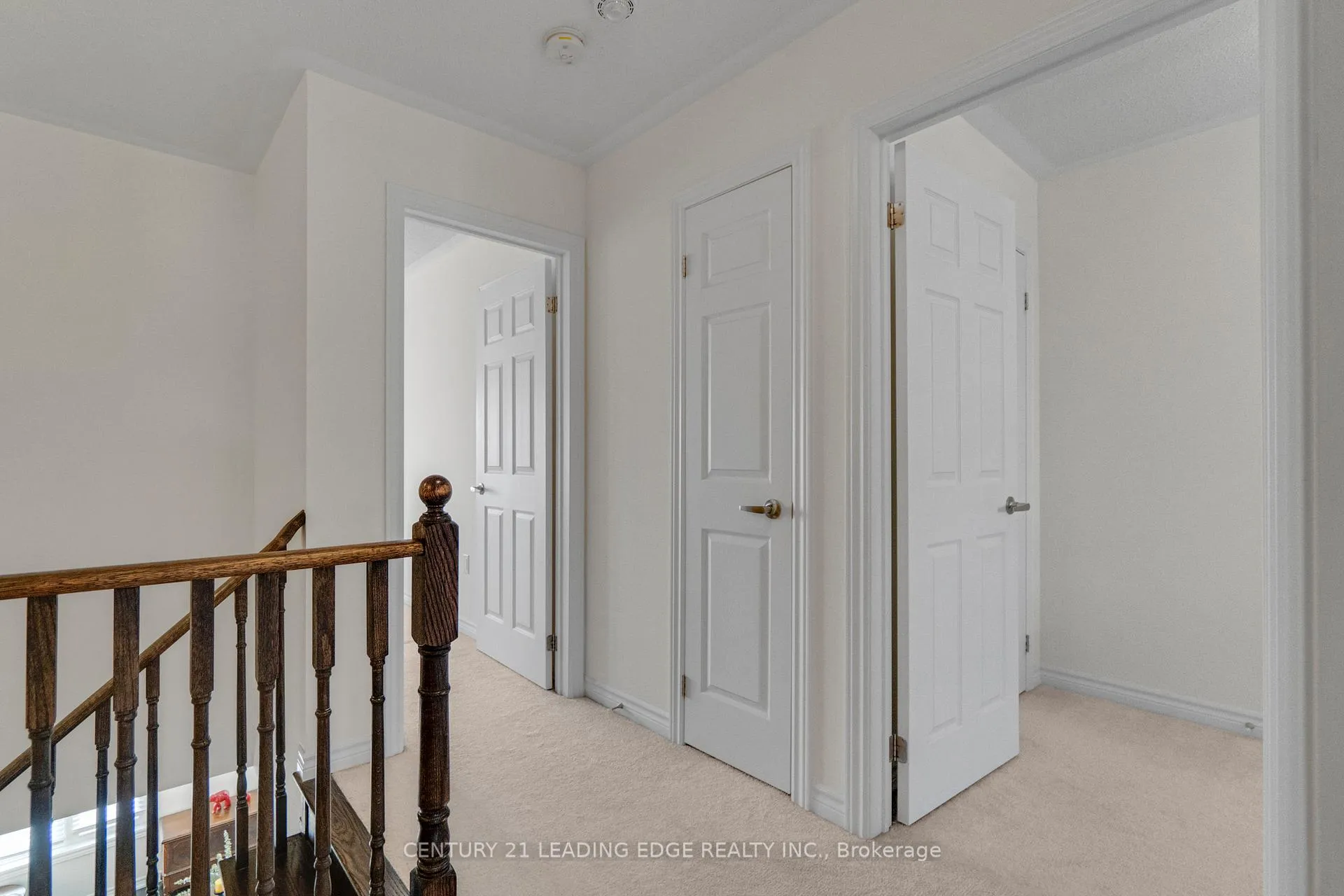 Photo 21 of 31 Westbury Way, Whitby, Brooklin — HOMEH
