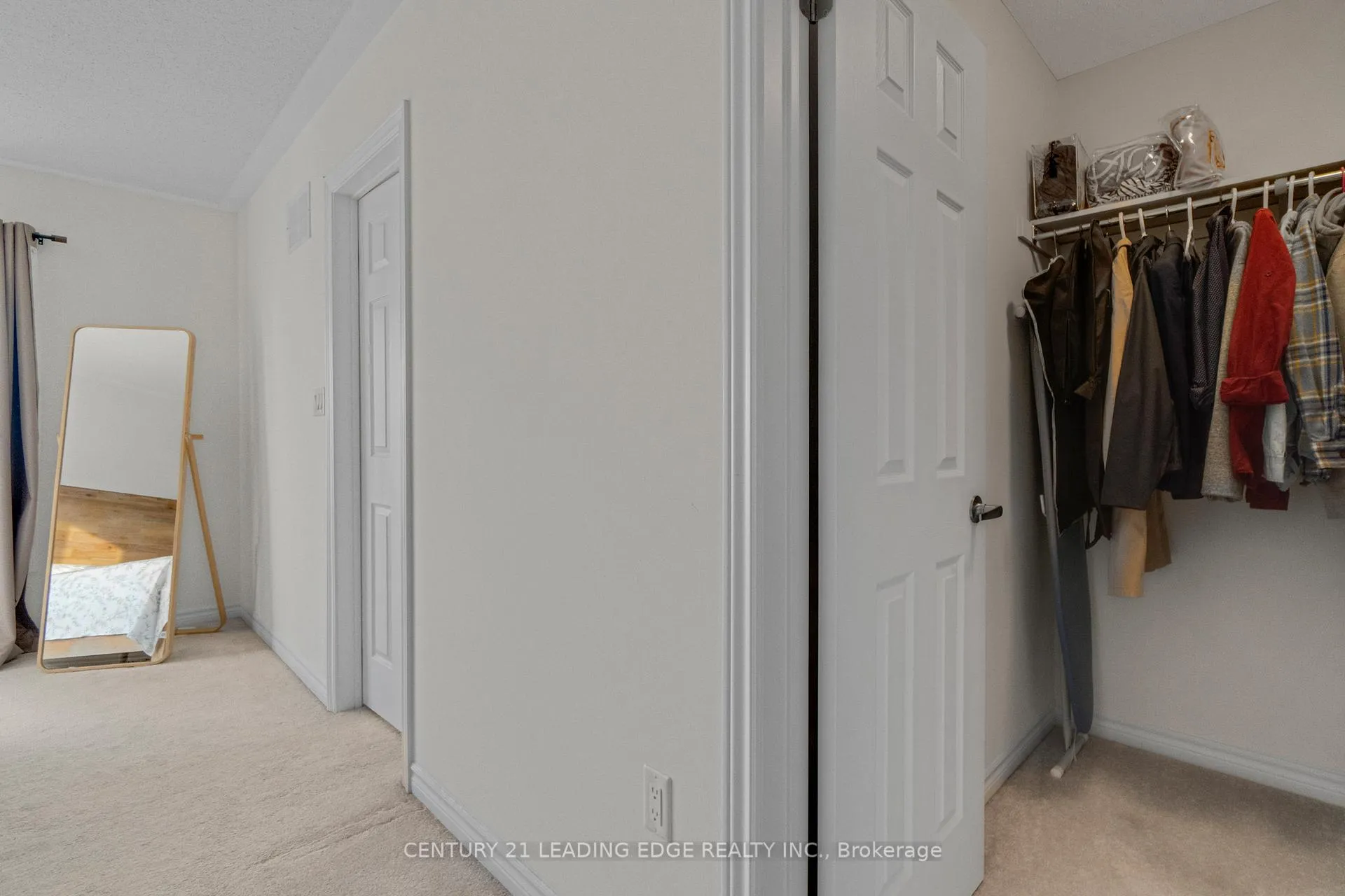 Photo 27 of 31 Westbury Way, Whitby, Brooklin — HOMEH