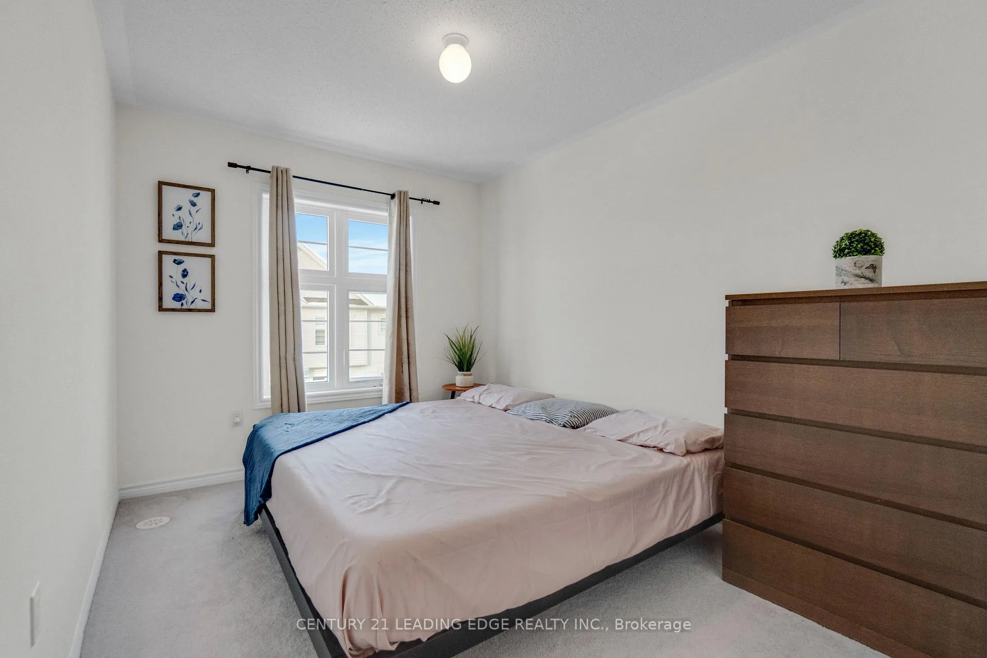 Photo 29 of 31 Westbury Way, Whitby, Brooklin — HOMEH
