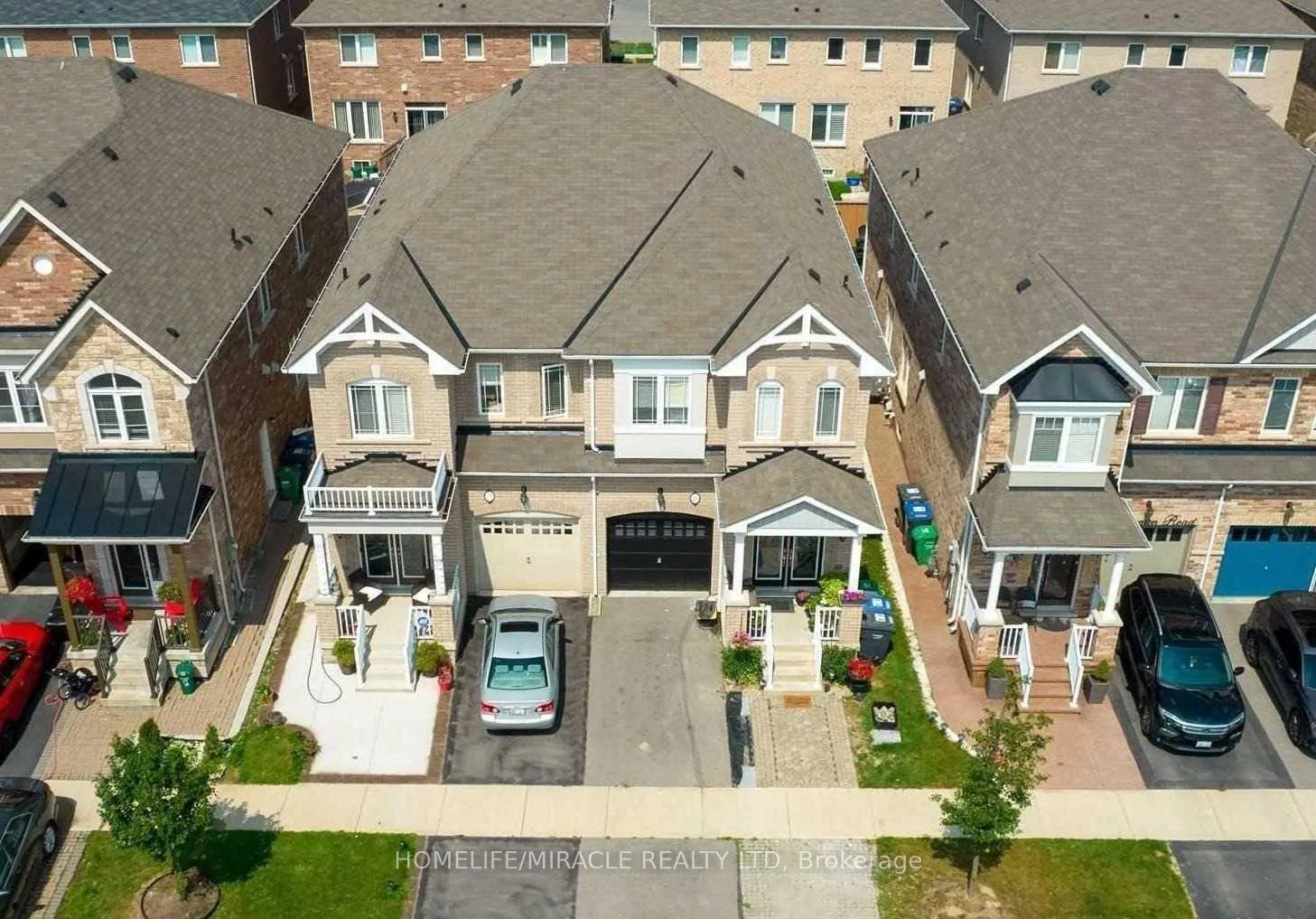 Photo 2 of 26 Swanton Road, Brampton, Credit Valley — HOMEH