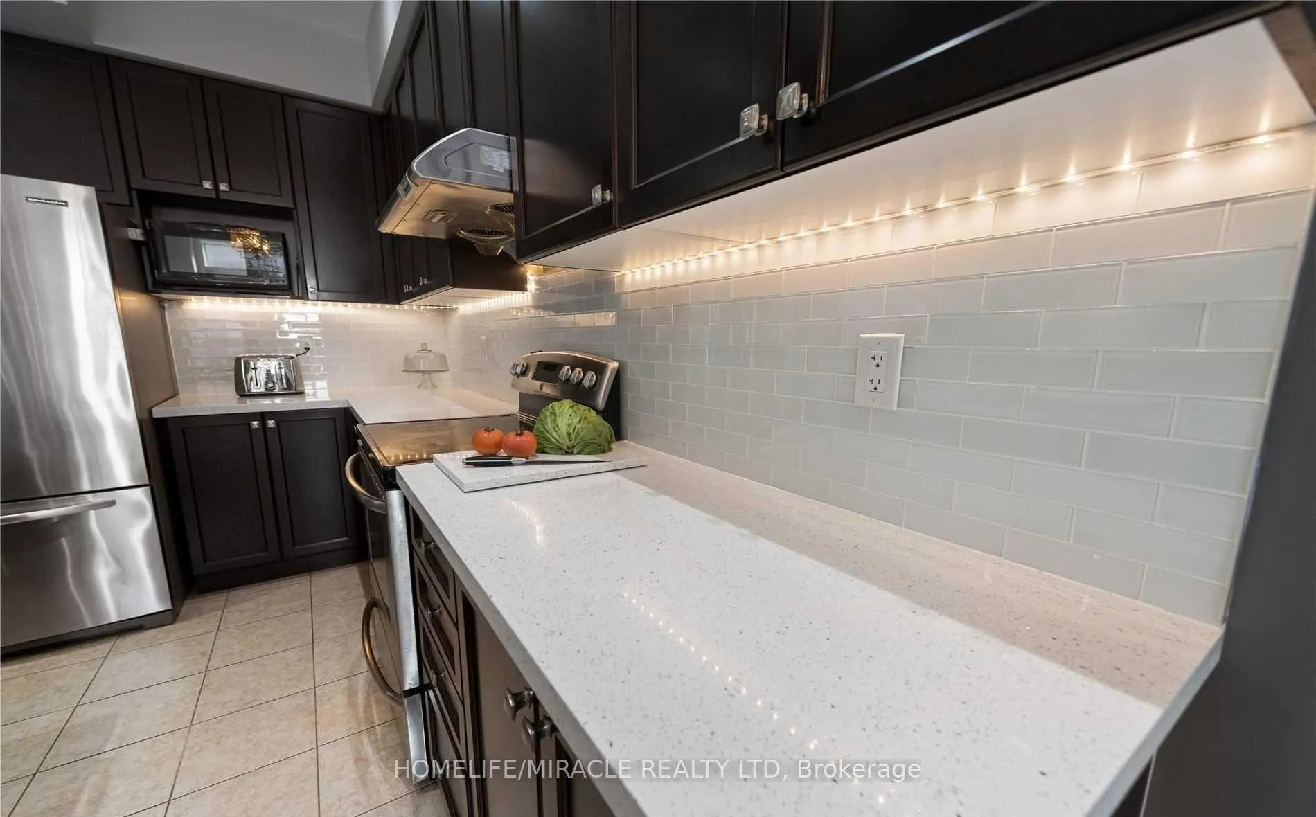 Photo 10 of 26 Swanton Road, Brampton, Credit Valley — HOMEH