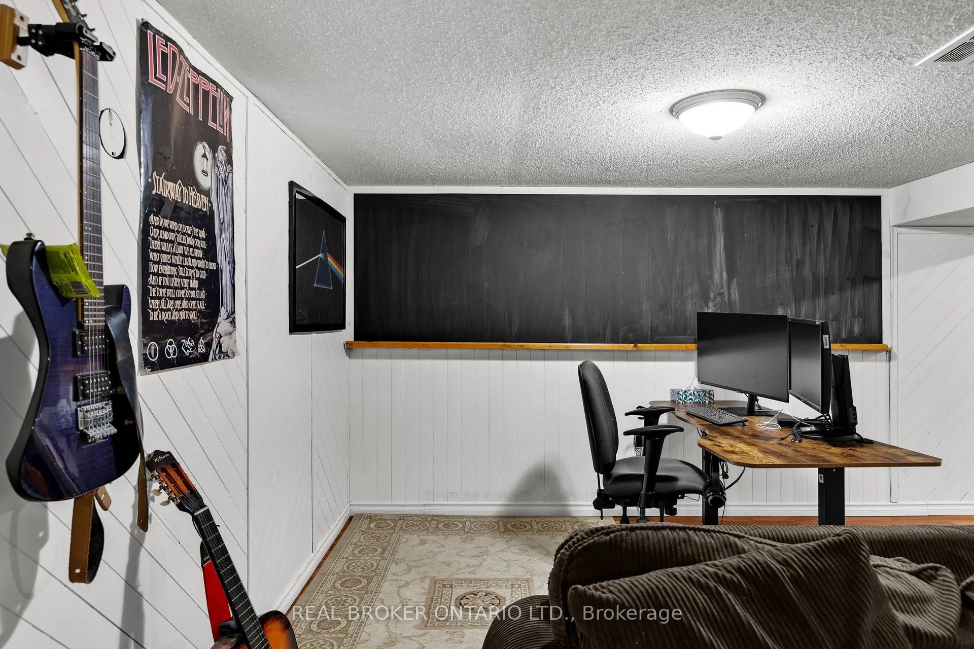 Photo 35 of 77 Third Street, Orillia — HOMEH