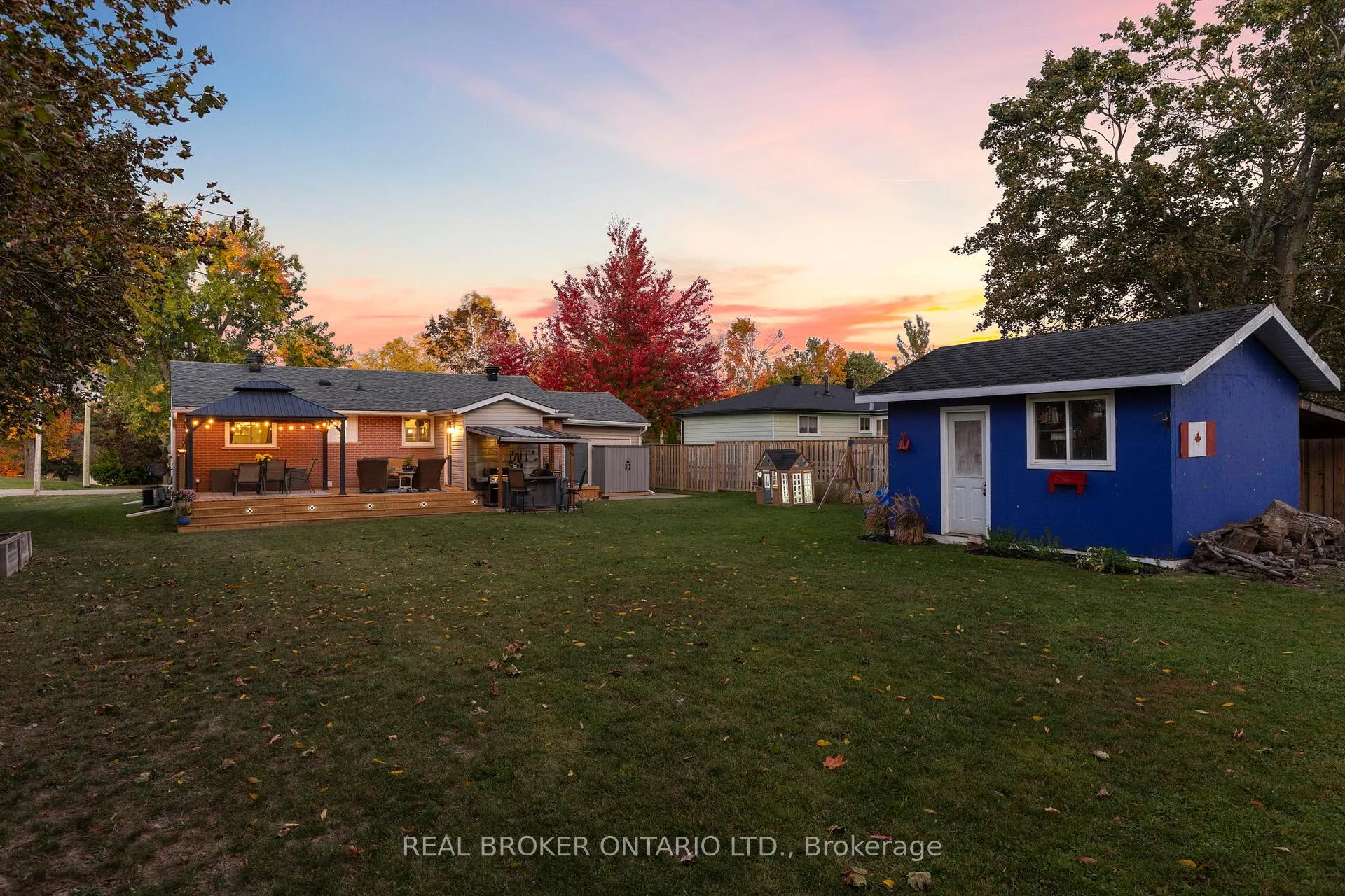 Photo 45 of 77 Third Street, Orillia — HOMEH