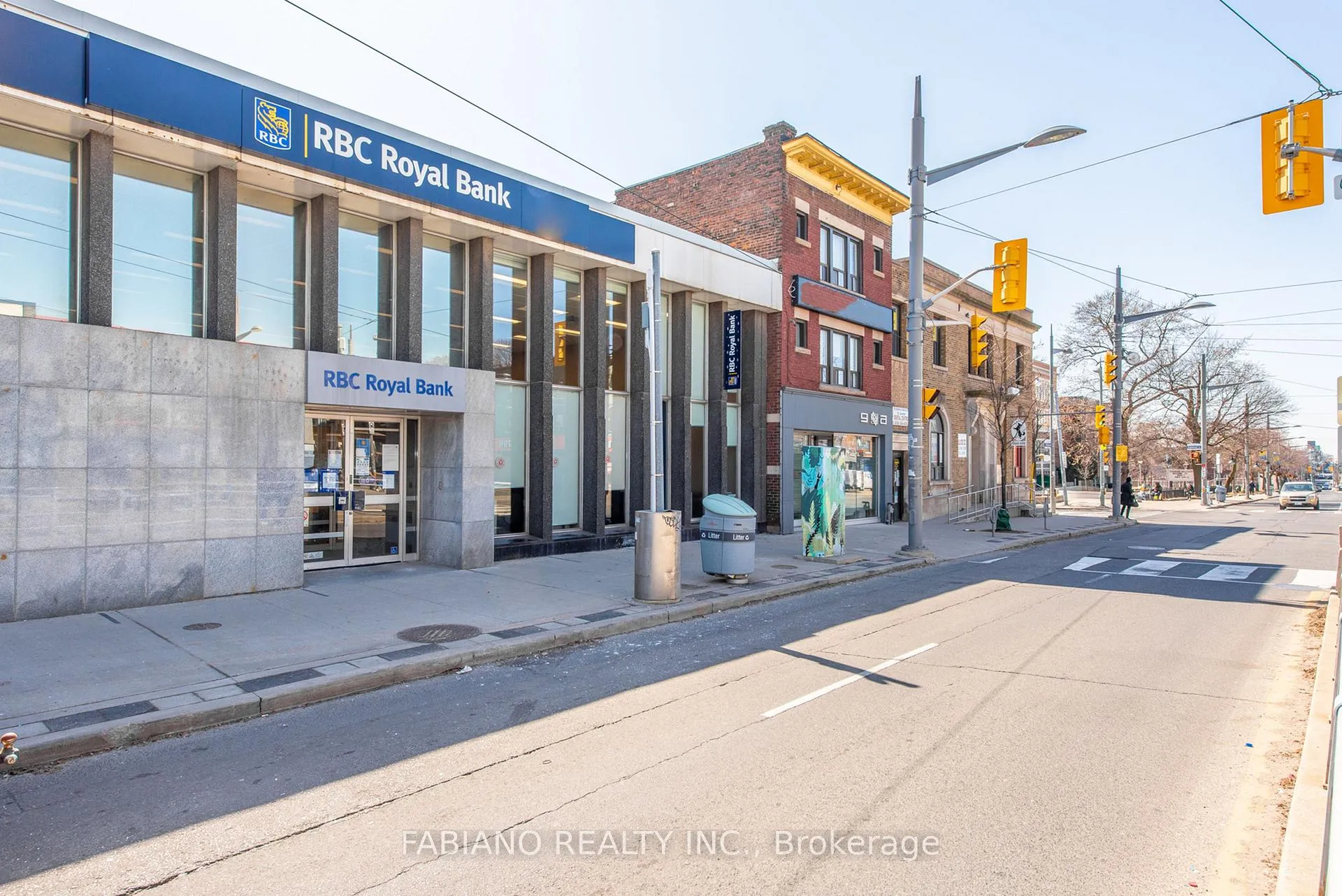 Photo 25 of Unit 2, 942 St Clair Avenue W, Toronto, Oakwood Village — HOMEH