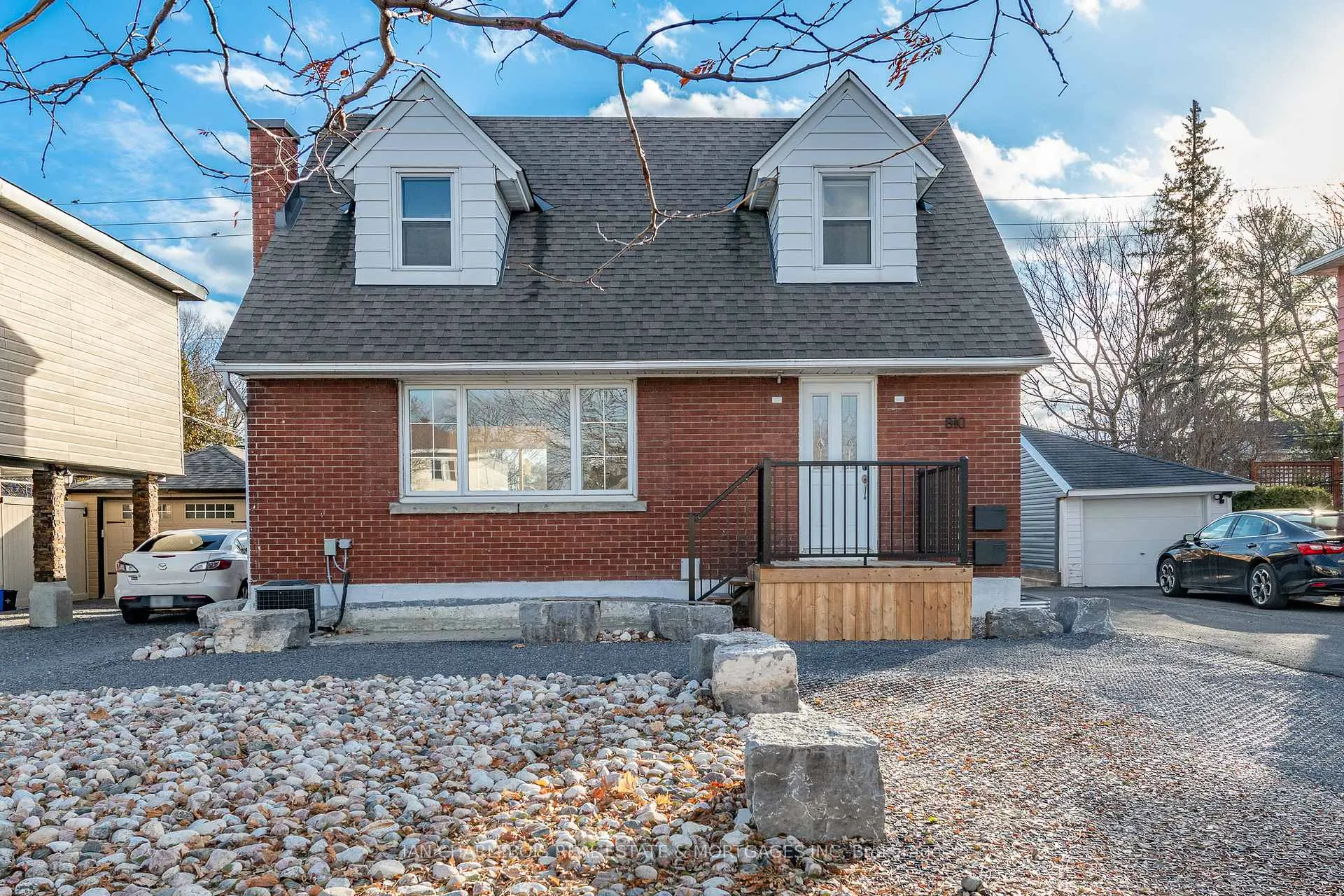Photo 1 of Unit A, 810 Smyth Road, Ottawa, Elmvale Acres — HOMEH