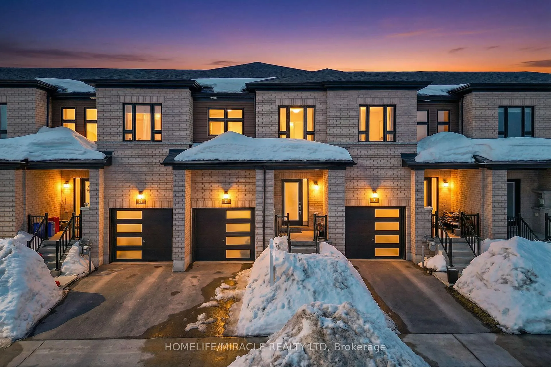 Front of 29 Turnberry Lane