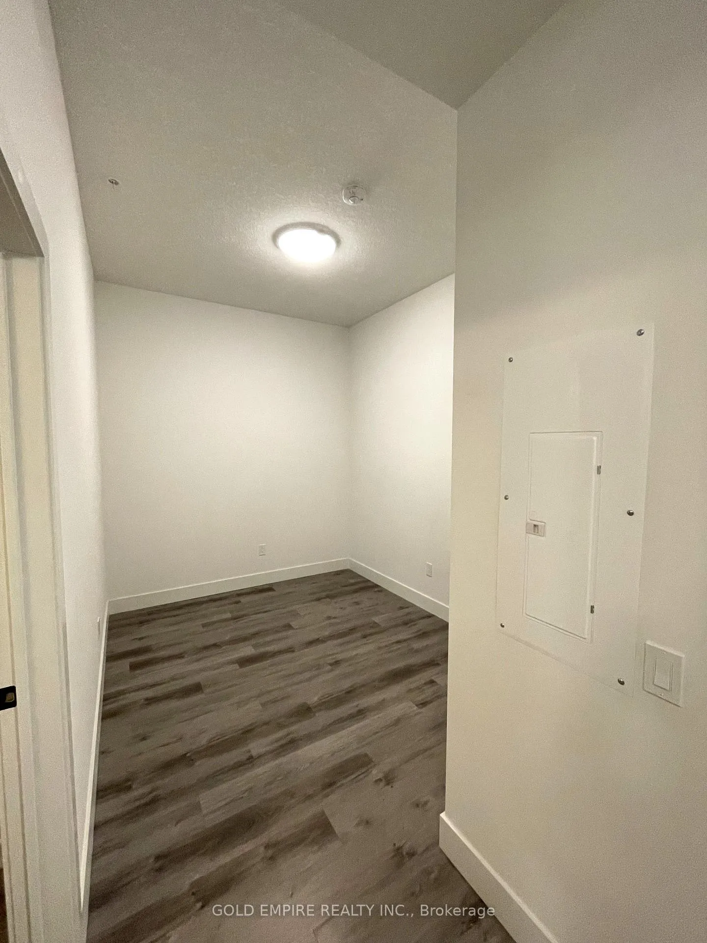 Photo 12 of Unit 105, 1101 Lackner Place, Kitchener — HOMEH