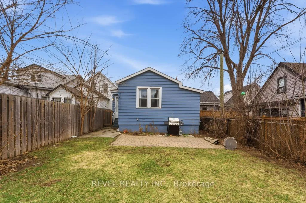 Photo 22 of 176 Wood Street E, Hamilton, North End — HOMEH