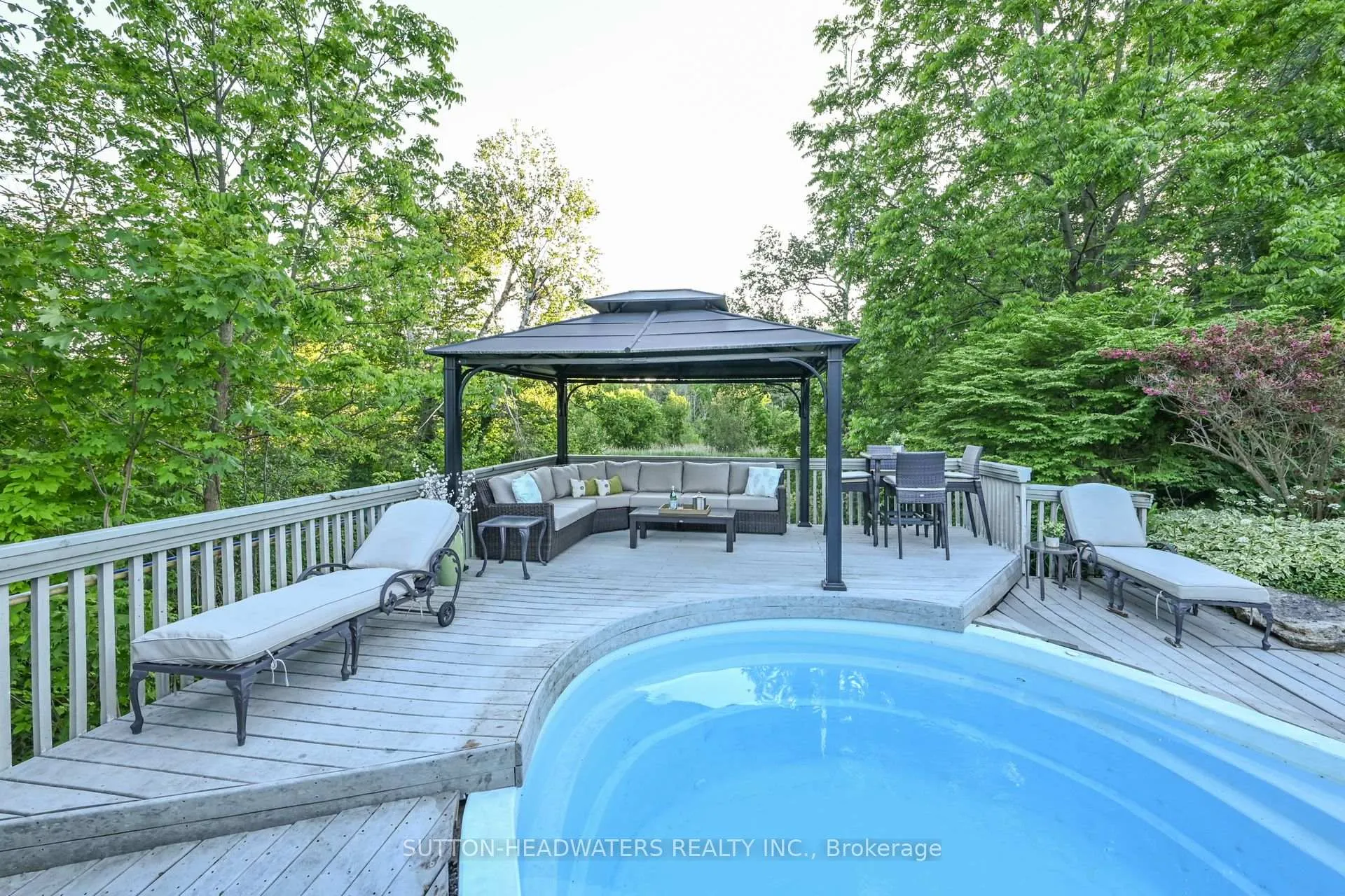 Photo 7 of 30 Cedar Drive, Caledon, Rural Caledon — HOMEH