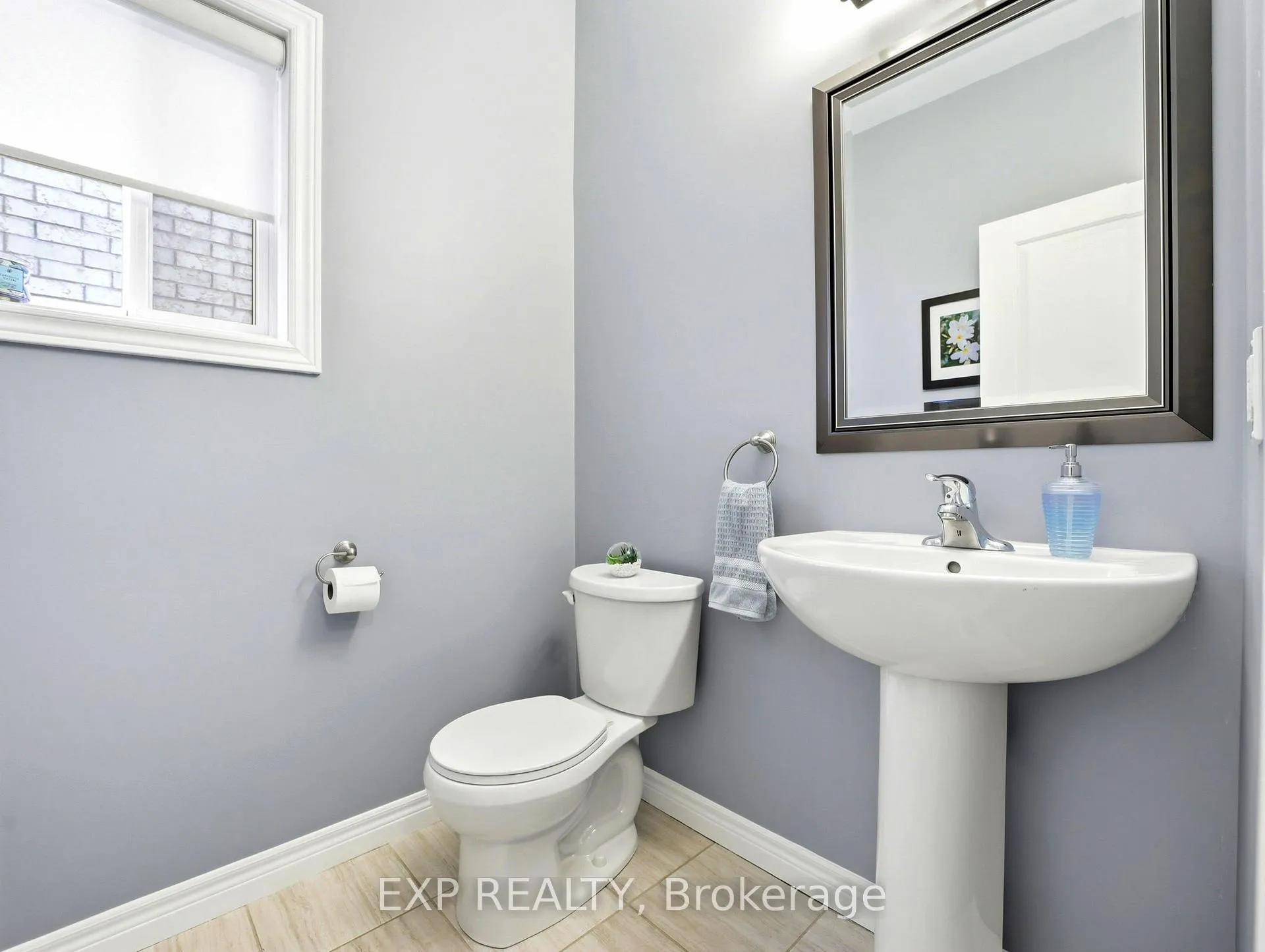 Photo 10 of 63 Festival Way, Hamilton, Binbrook — HOMEH