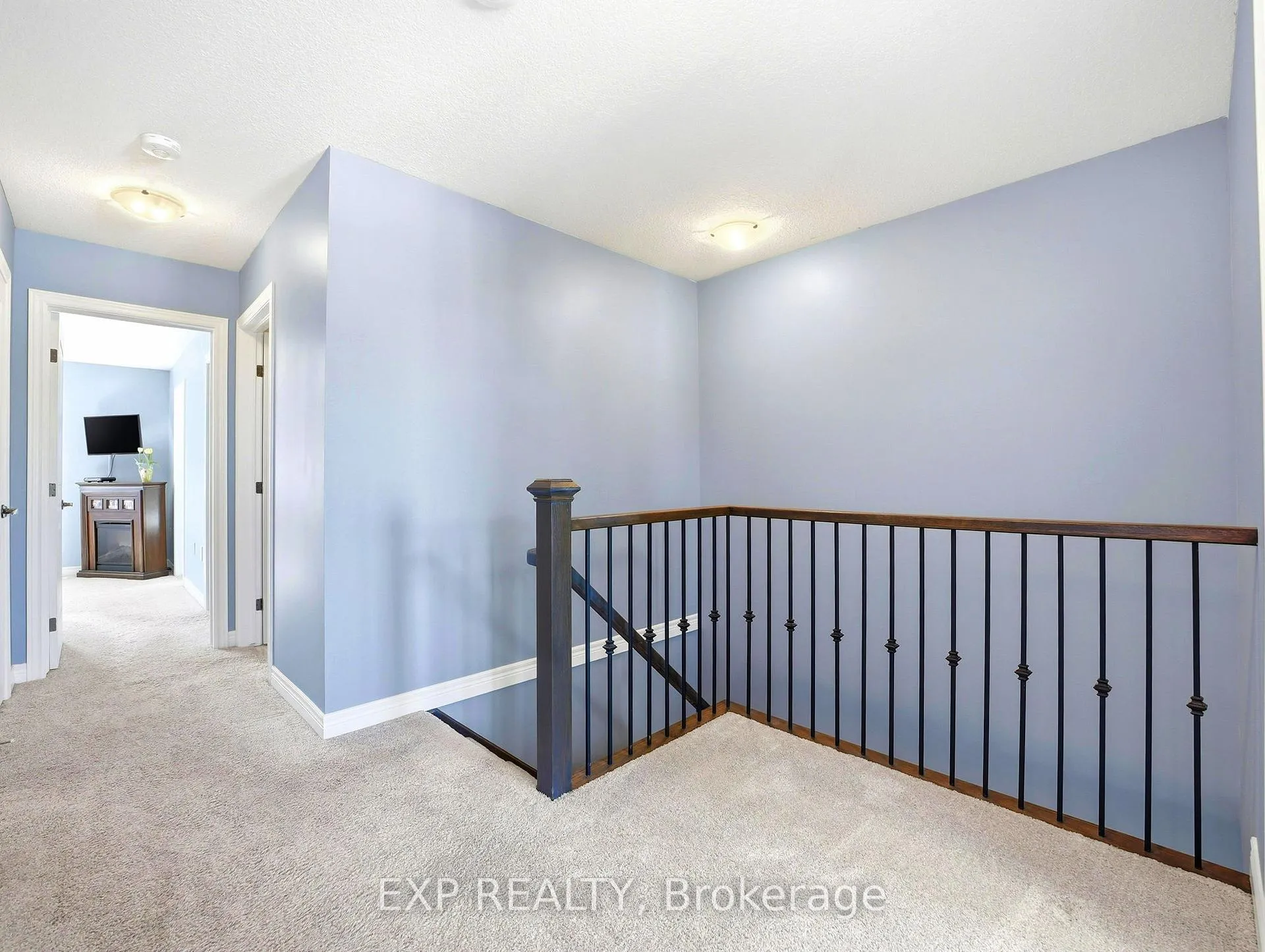 Photo 11 of 63 Festival Way, Hamilton, Binbrook — HOMEH