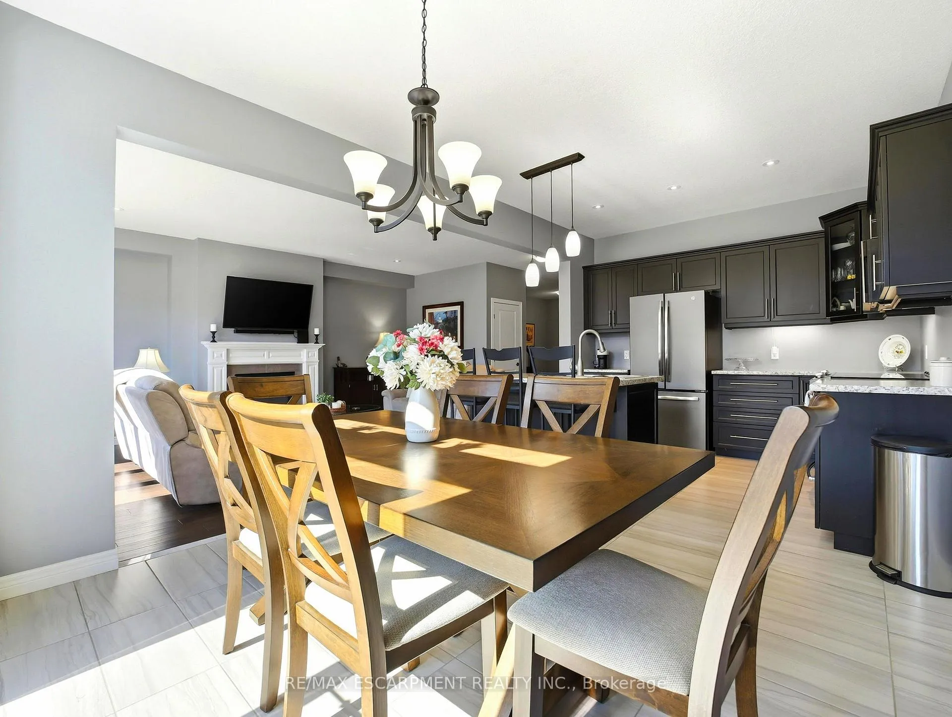 Photo 22 of 63 Festival Way, Hamilton, Binbrook — HOMEH