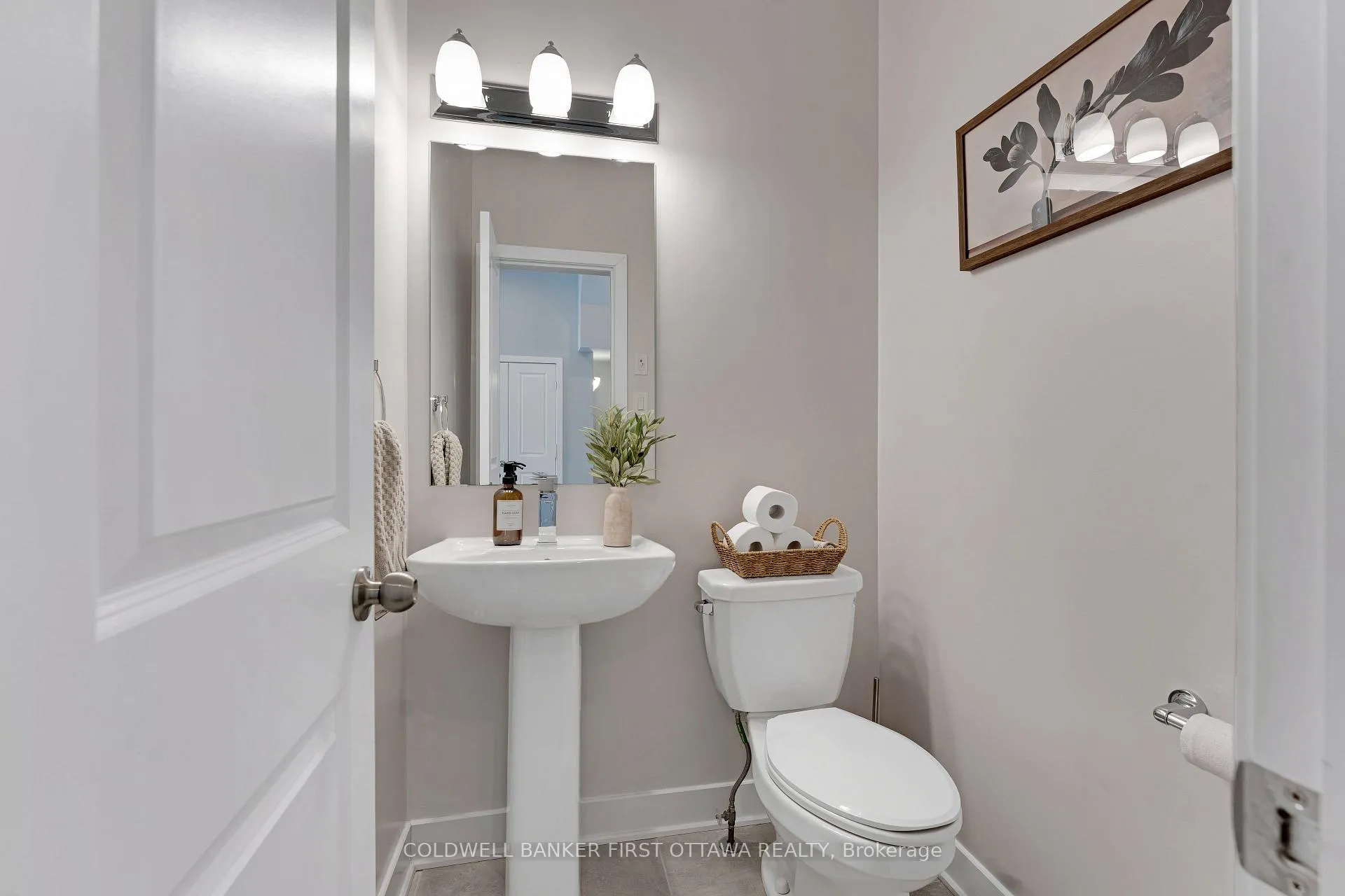Photo 17 of 422 Markdale Terrace, Ottawa, Riverside South/Gloucester Glen — HOMEH