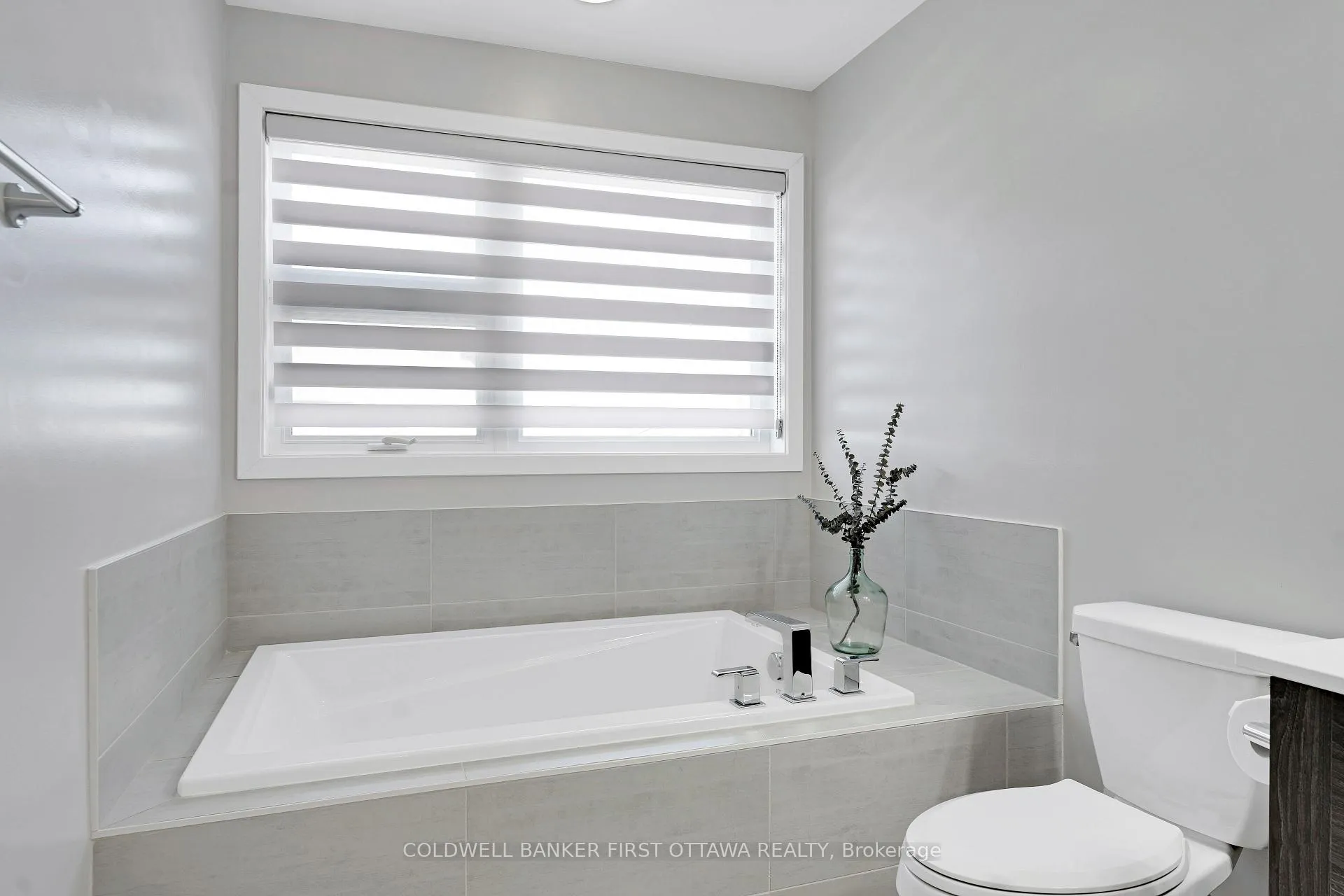 Photo 27 of 422 Markdale Terrace, Ottawa, Riverside South/Gloucester Glen — HOMEH