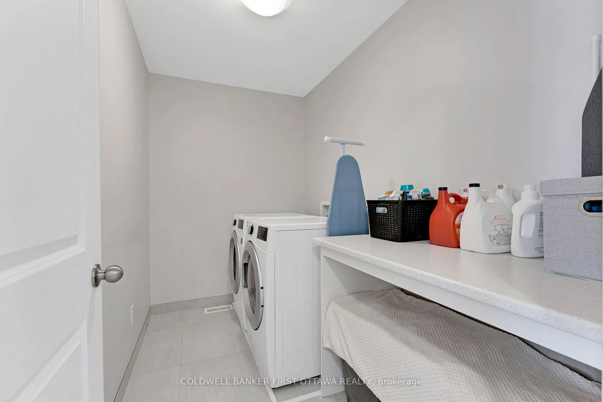 Photo 34 of 422 Markdale Terrace, Ottawa, Riverside South/Gloucester Glen — HOMEH