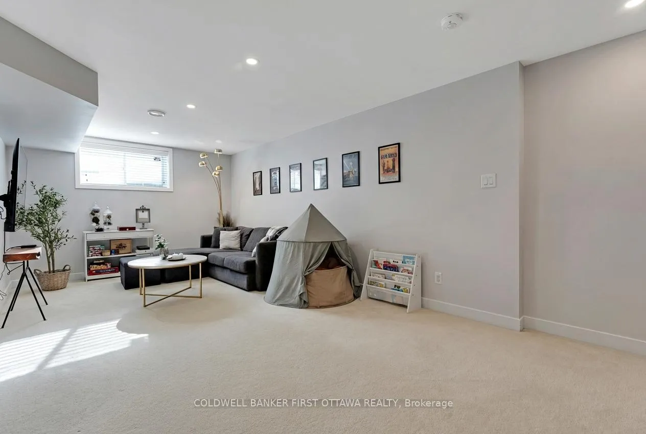 Photo 37 of 422 Markdale Terrace, Ottawa, Riverside South/Gloucester Glen — HOMEH