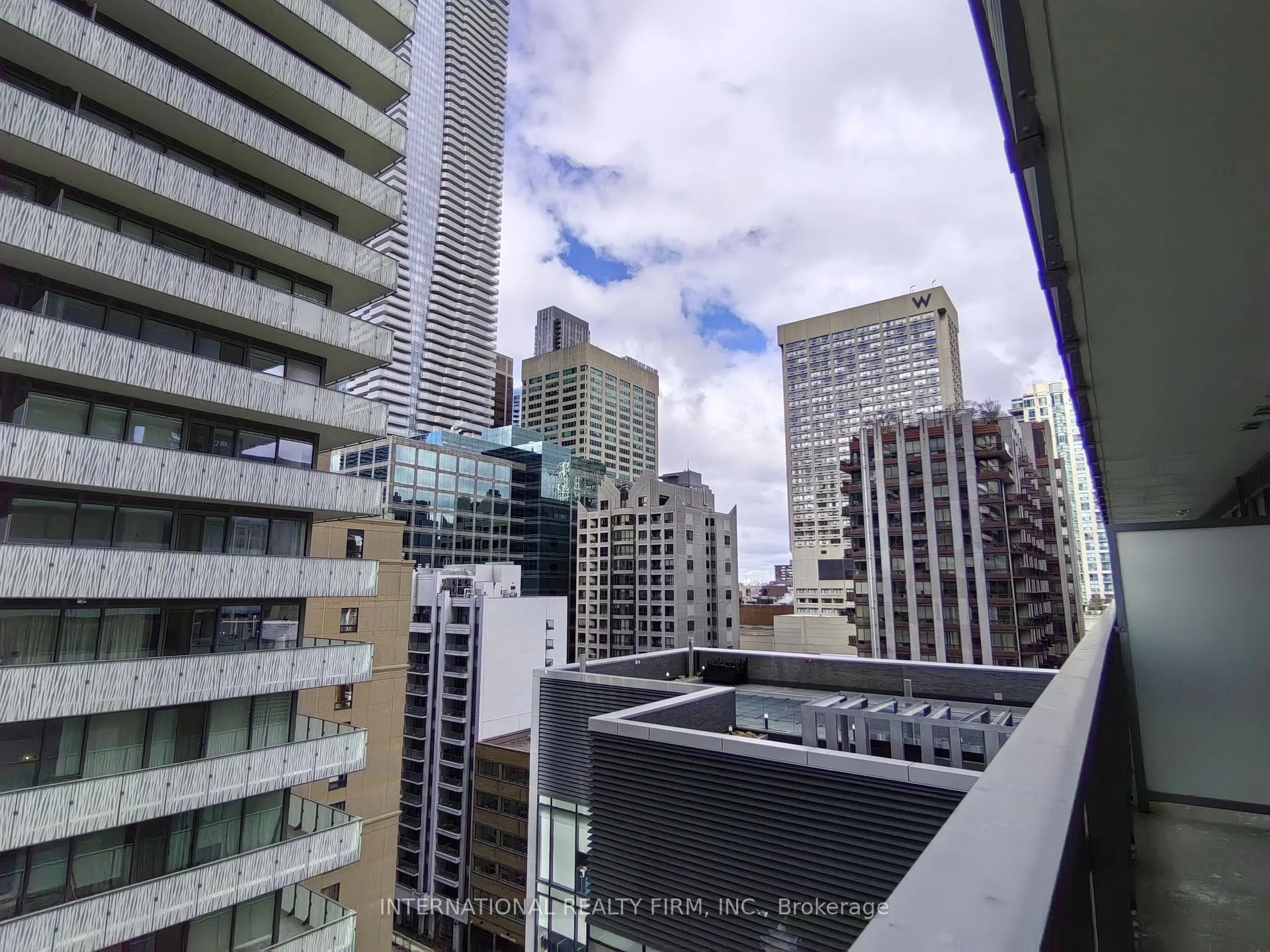 Photo 10 of Unit 1308, 50 Charles Street E, Toronto, Church-Yonge Corridor — HOMEH