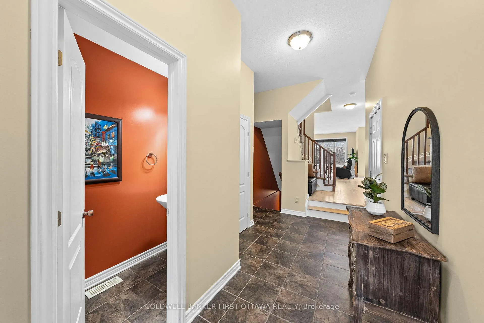 Photo 3 of 534 Cherokee Way, Ottawa, Stittsville (North) — HOMEH