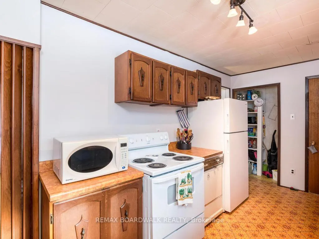 Photo 15 of 6963 Roger Stevens Drive, Montague, Montague Twp — HOMEH