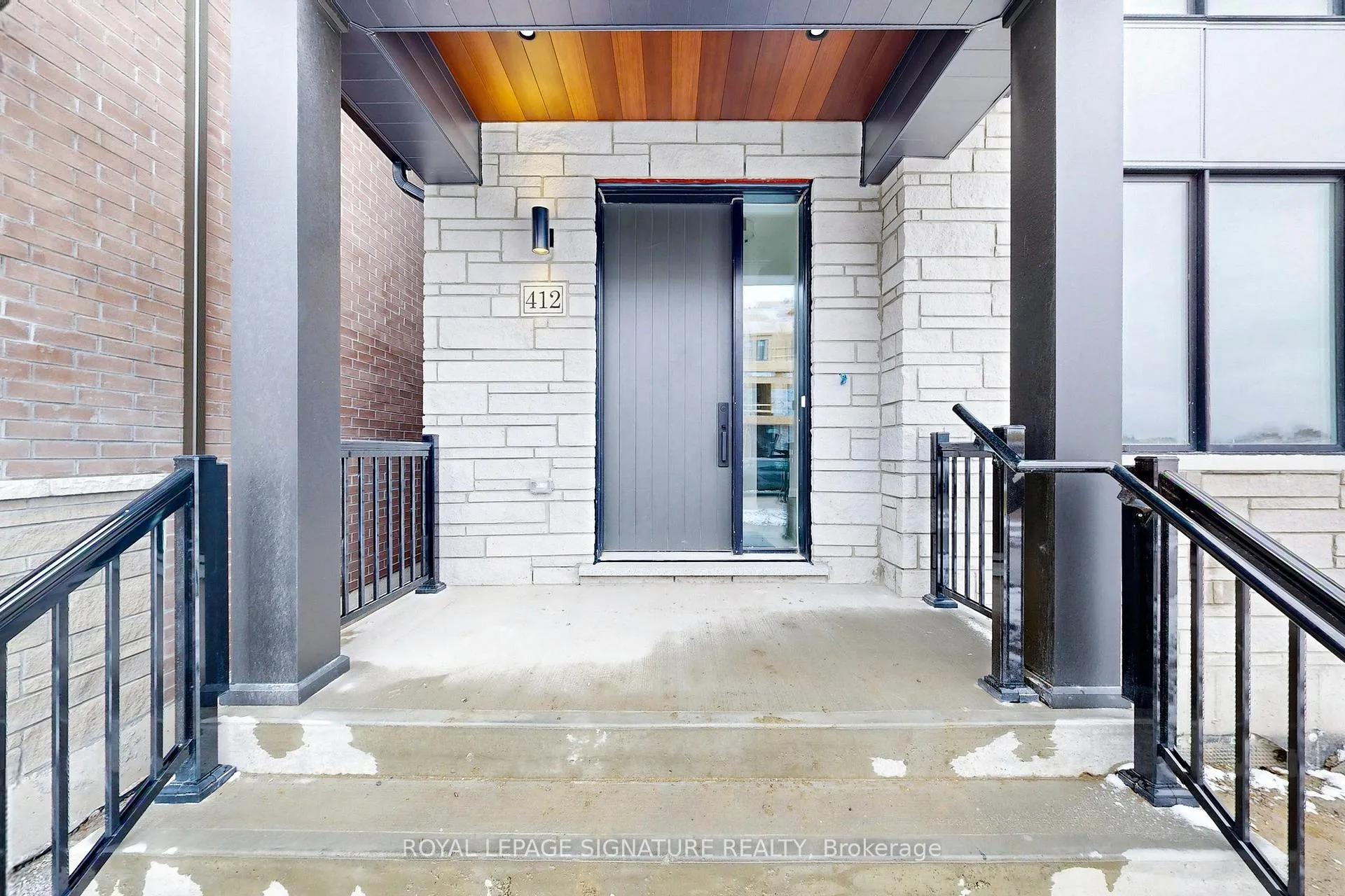 Photo 2 of 412 York Downs Boulevard, Markham, Cachet — HOMEH