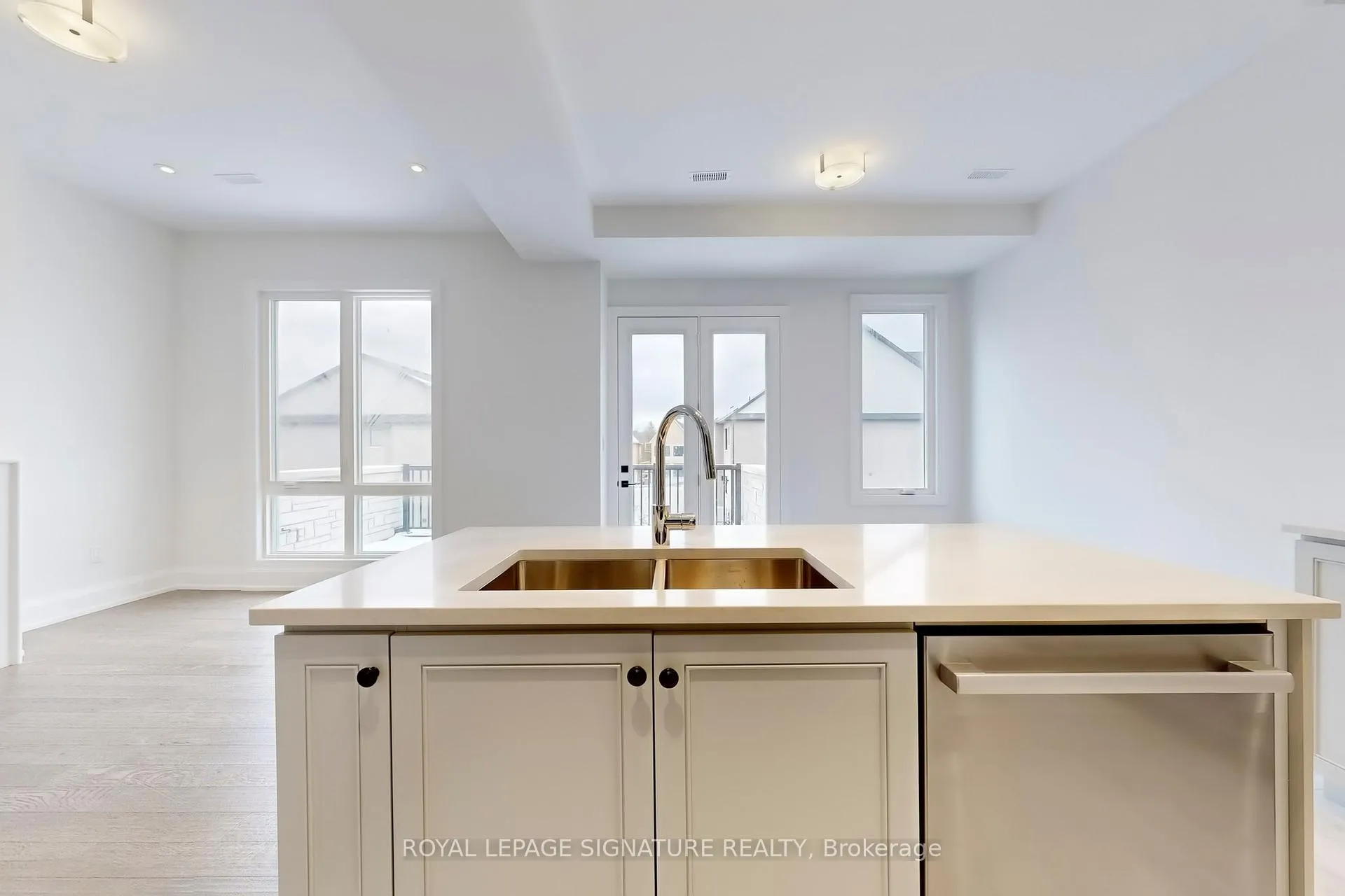 Photo 9 of 412 York Downs Boulevard, Markham, Cachet — HOMEH