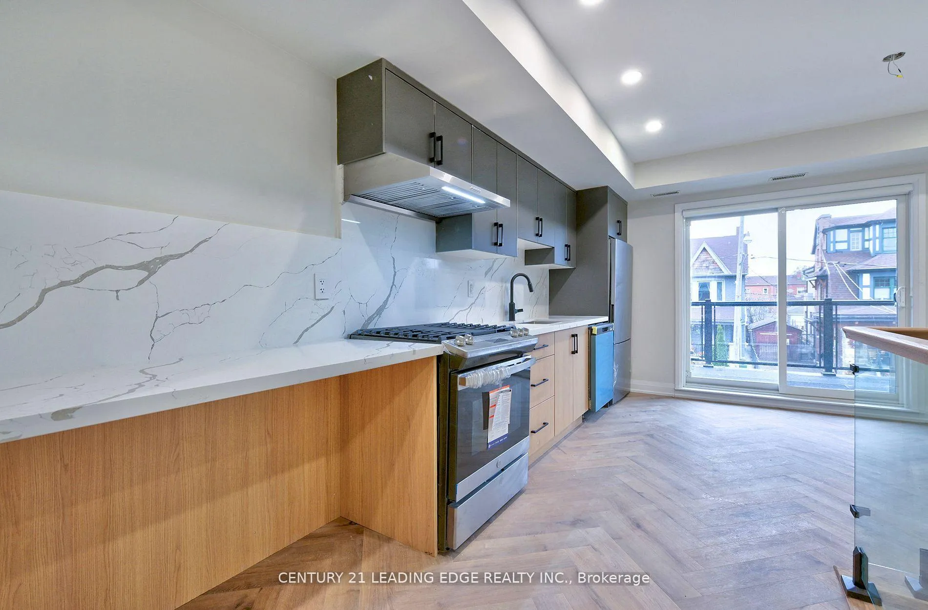 Photo 6 of Unit Unit #2, 53 Boon Avenue, Toronto, Corso Italia-Davenport — HOMEH
