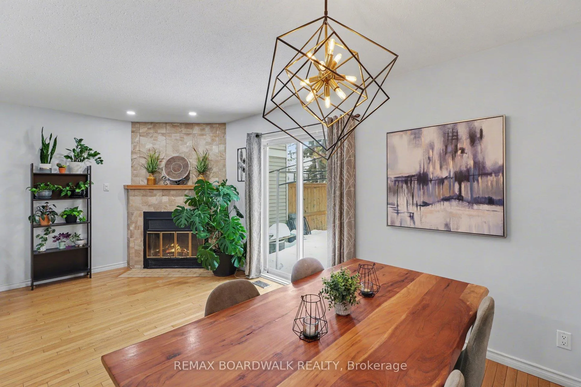 Photo 8 of Unit 3, 443 Canotia Place, Ottawa, Fallingbrook/Pineridge — HOMEH