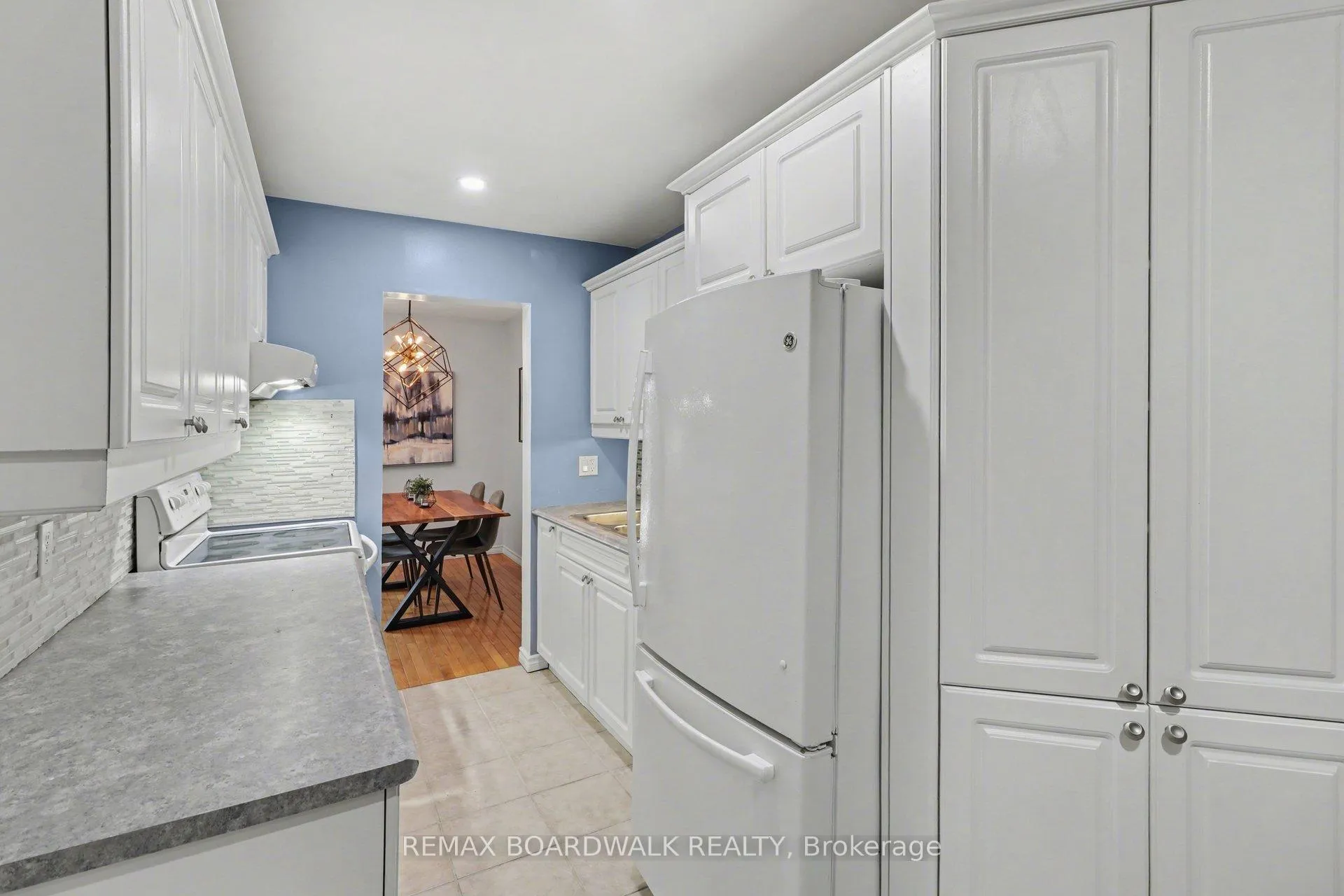 Photo 11 of Unit 3, 443 Canotia Place, Ottawa, Fallingbrook/Pineridge — HOMEH