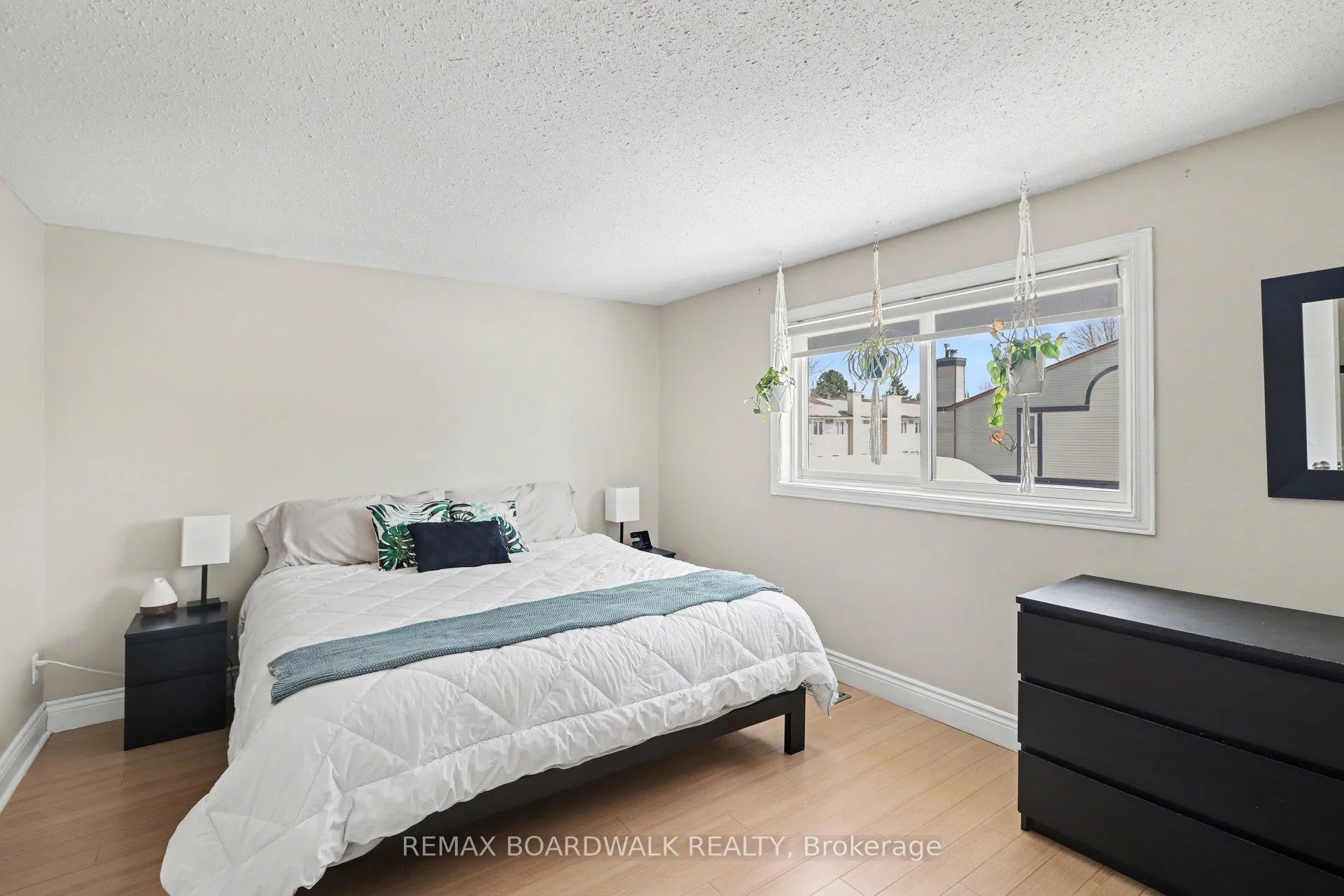 Photo 17 of Unit 3, 443 Canotia Place, Ottawa, Fallingbrook/Pineridge — HOMEH