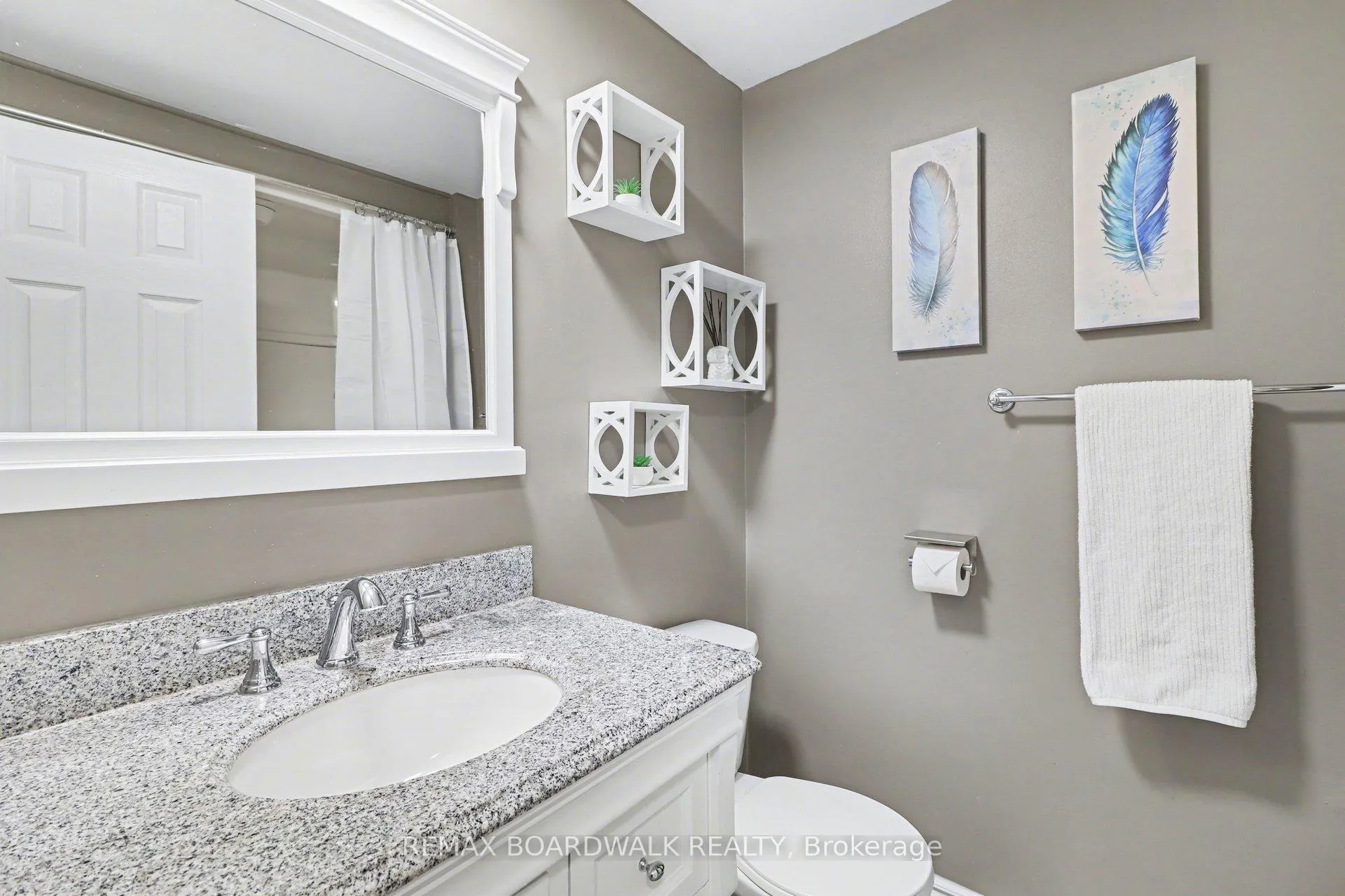 Photo 23 of Unit 3, 443 Canotia Place, Ottawa, Fallingbrook/Pineridge — HOMEH