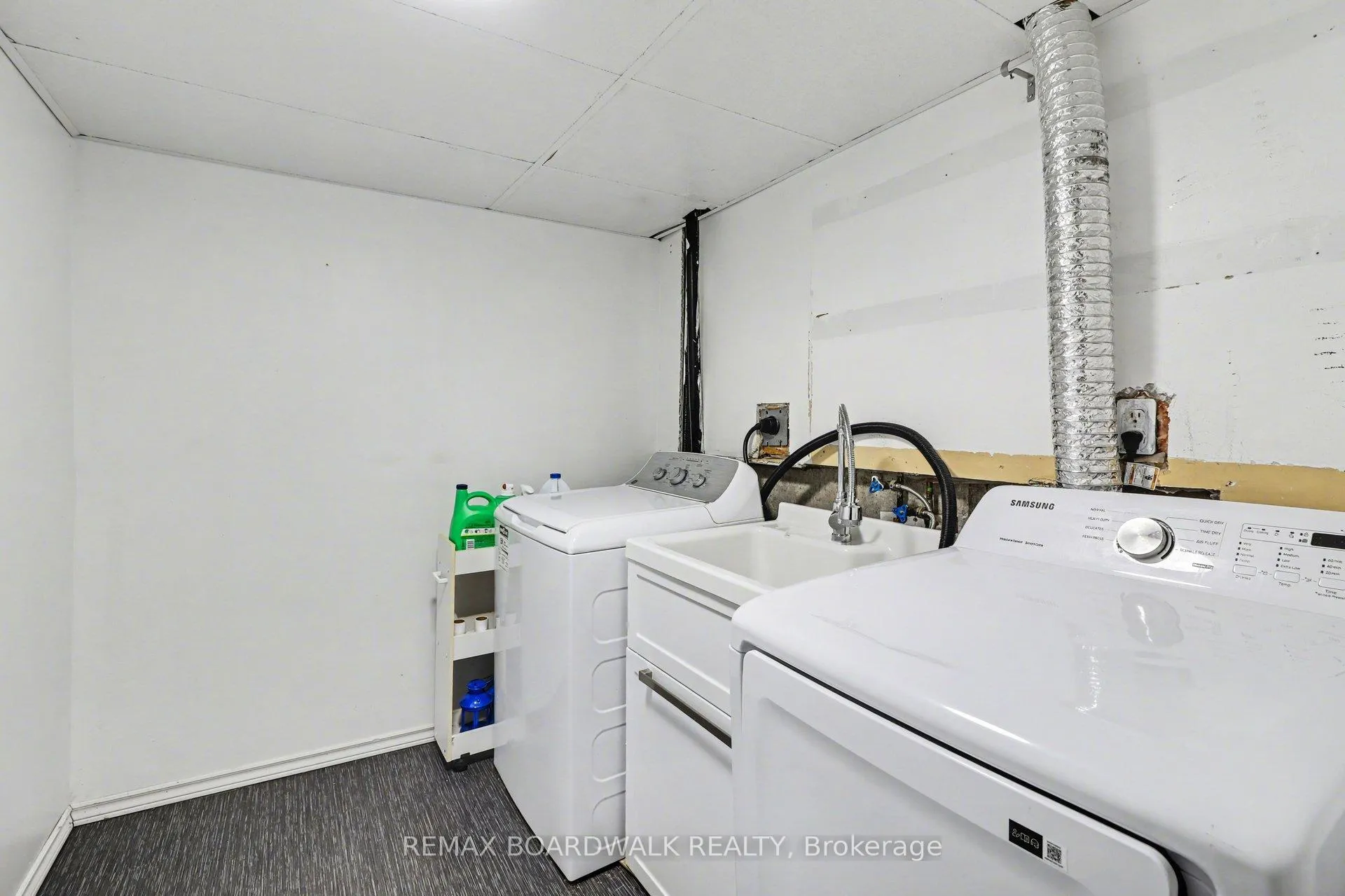 Photo 27 of Unit 3, 443 Canotia Place, Ottawa, Fallingbrook/Pineridge — HOMEH