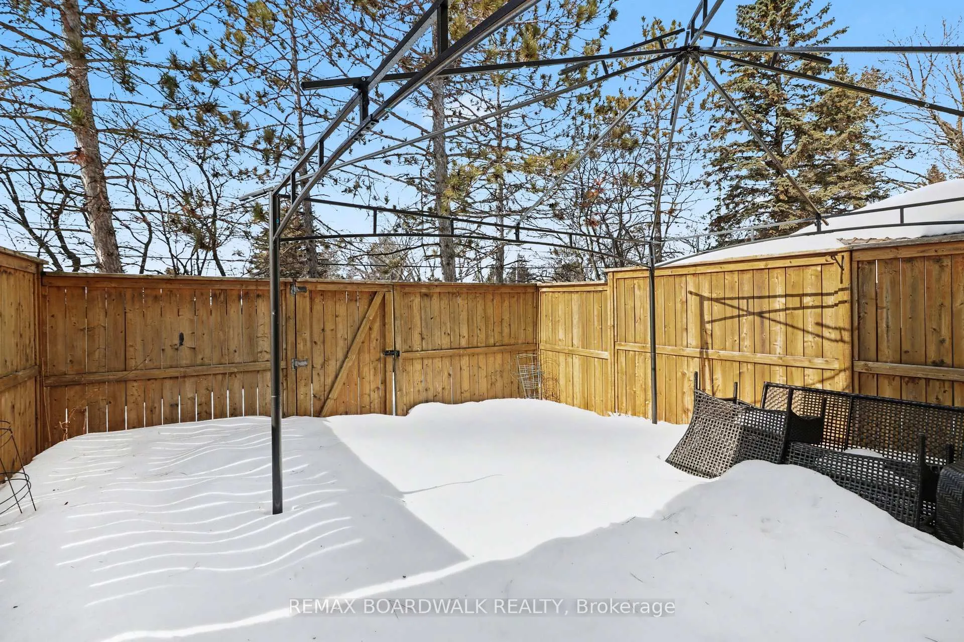 Photo 29 of Unit 3, 443 Canotia Place, Ottawa, Fallingbrook/Pineridge — HOMEH