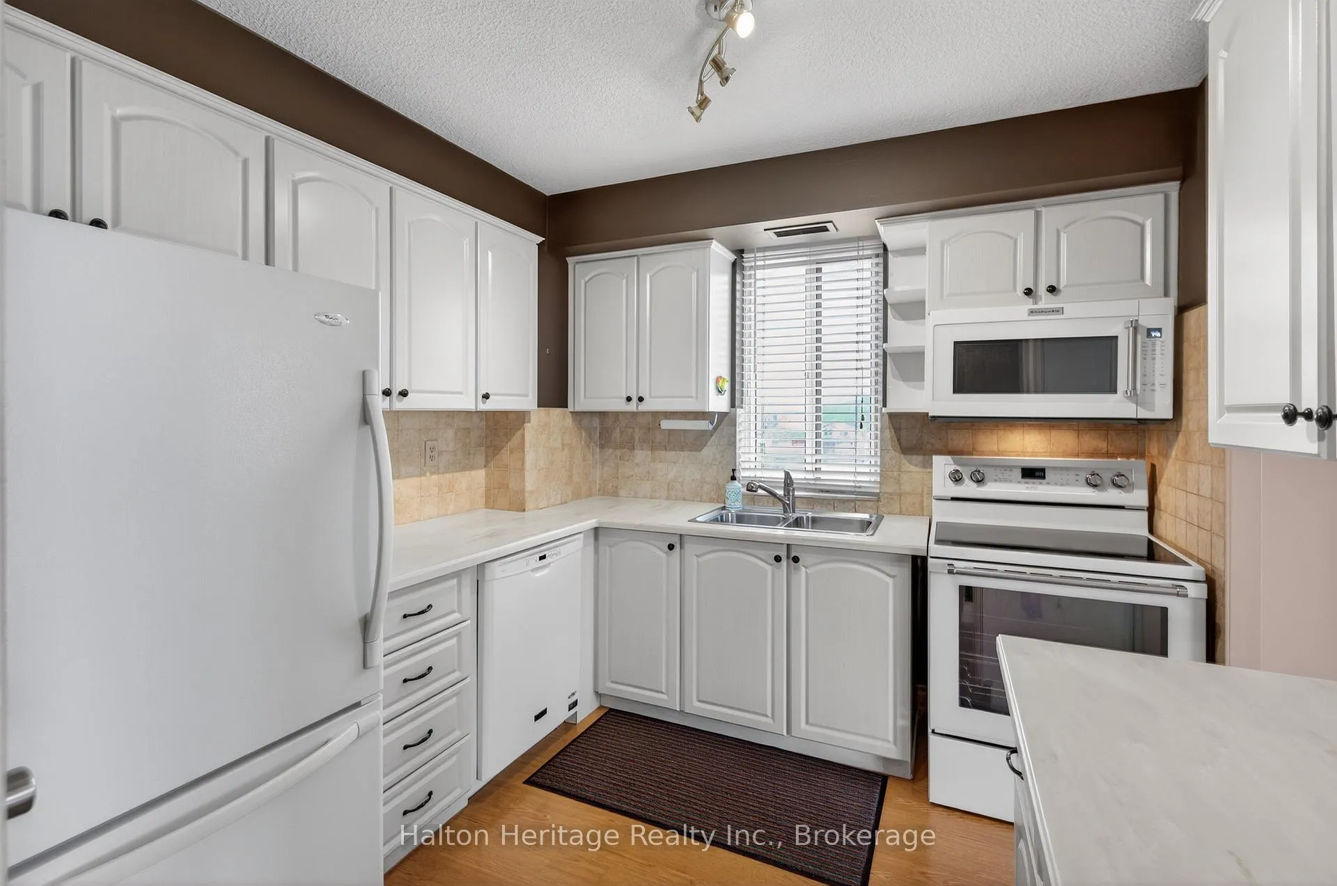 Photo 19 of Unit 308, 301 Frances Avenue, Hamilton, Stoney Creek — HOMEH