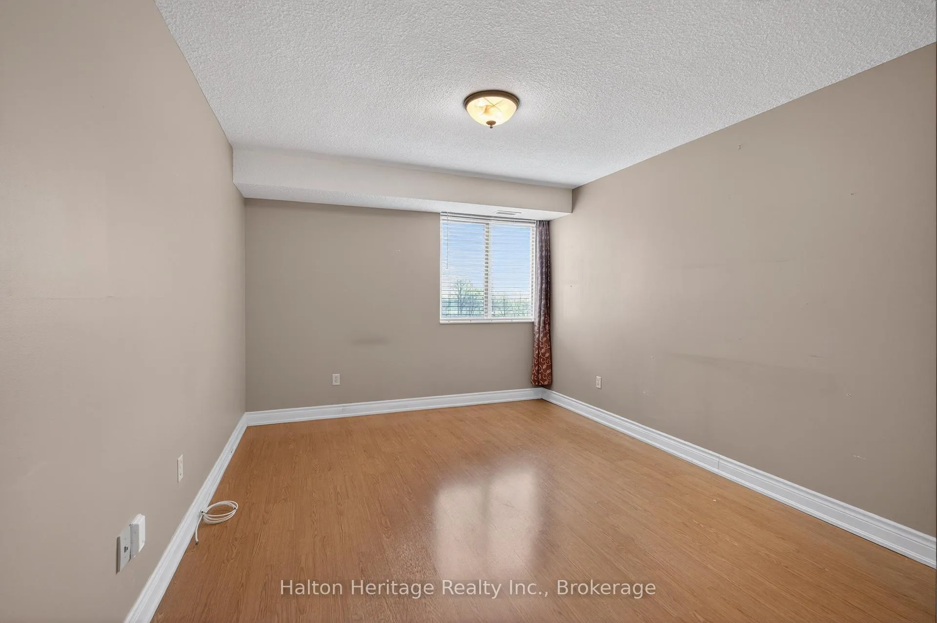 Photo 24 of Unit 308, 301 Frances Avenue, Hamilton, Stoney Creek — HOMEH