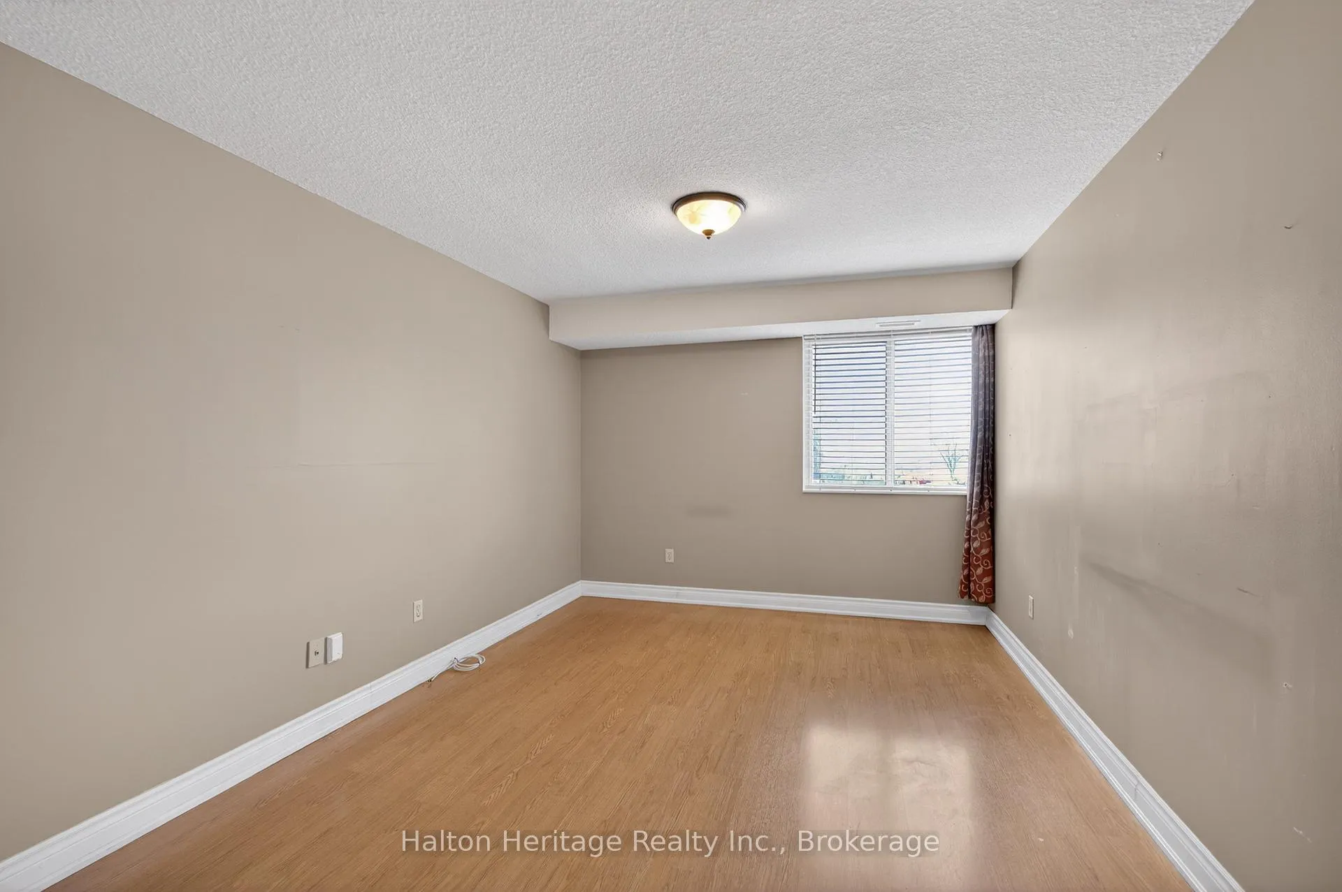 Photo 25 of Unit 308, 301 Frances Avenue, Hamilton, Stoney Creek — HOMEH