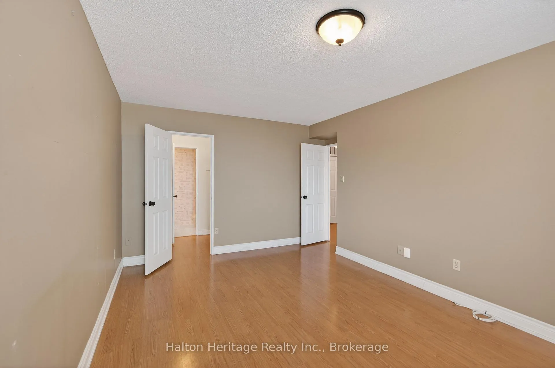 Photo 27 of Unit 308, 301 Frances Avenue, Hamilton, Stoney Creek — HOMEH