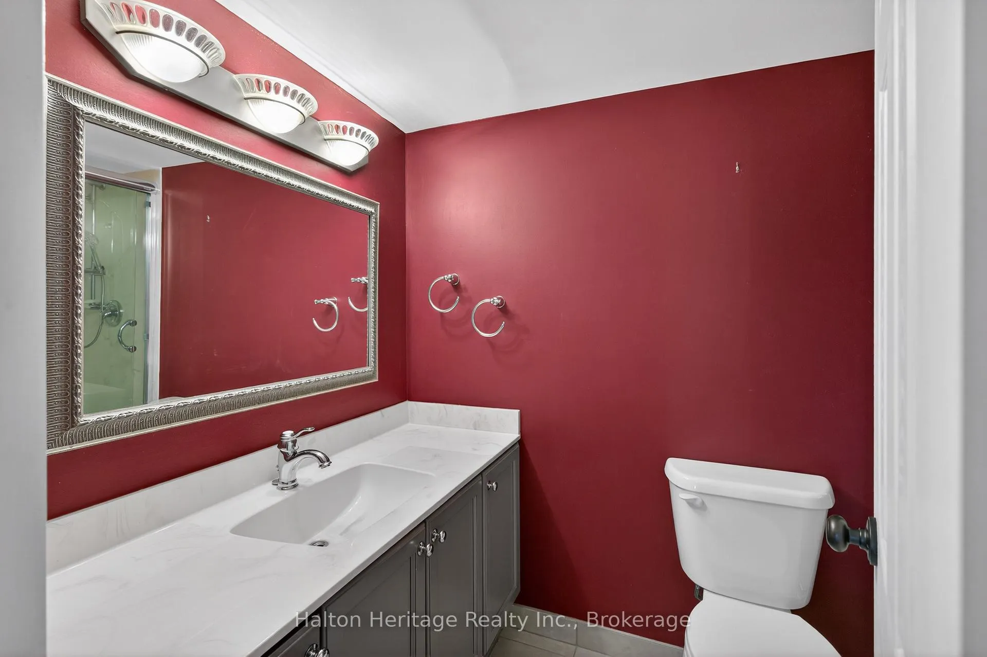 Photo 32 of Unit 308, 301 Frances Avenue, Hamilton, Stoney Creek — HOMEH