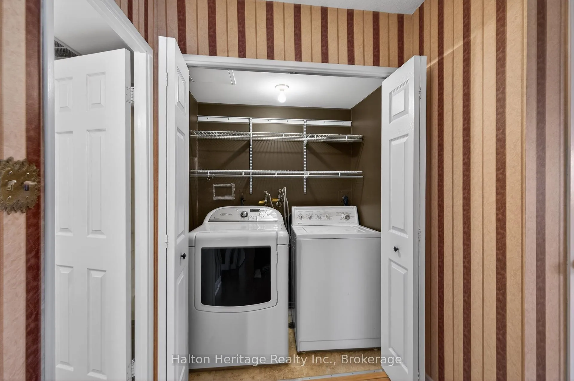 Photo 34 of Unit 308, 301 Frances Avenue, Hamilton, Stoney Creek — HOMEH