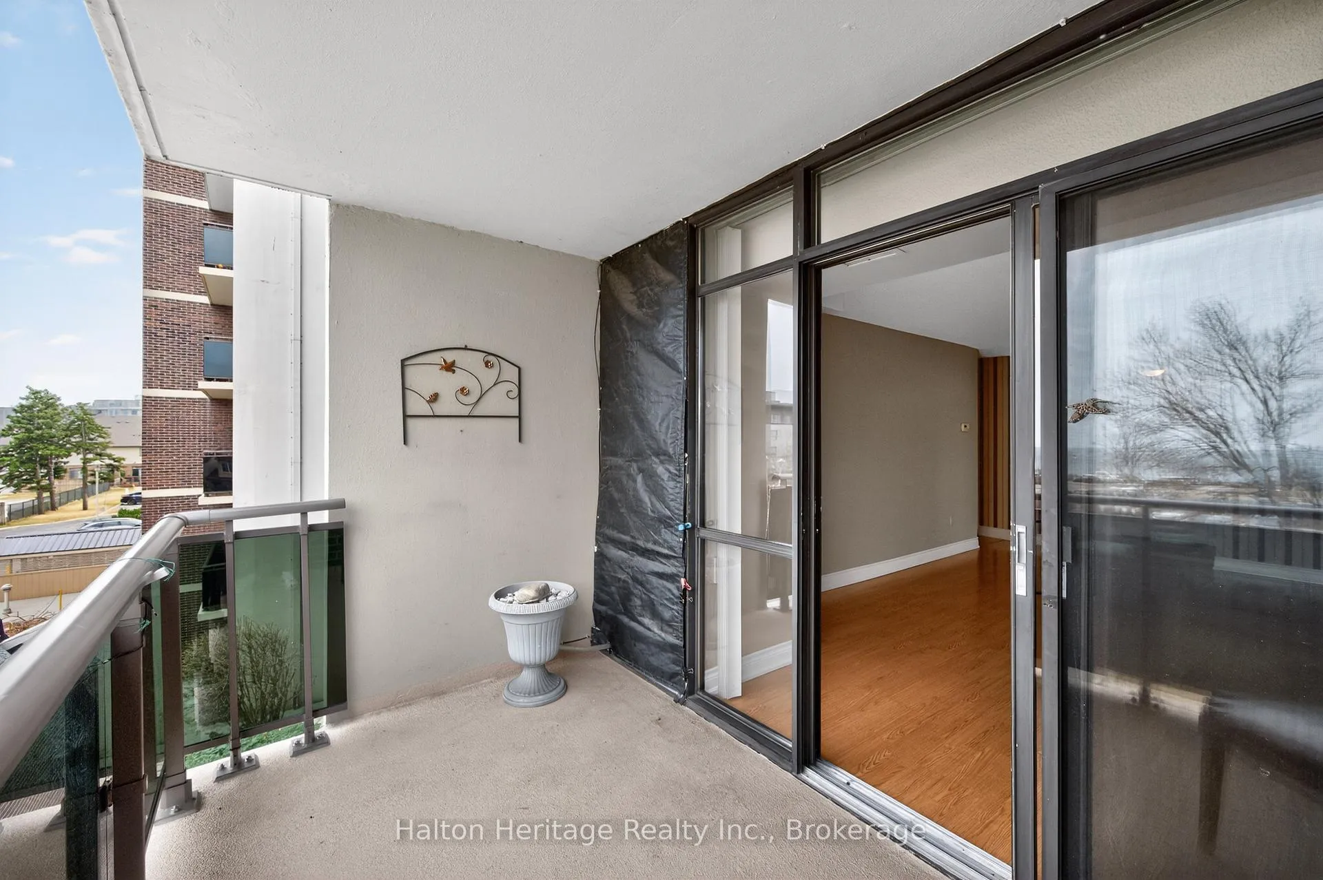 Photo 36 of Unit 308, 301 Frances Avenue, Hamilton, Stoney Creek — HOMEH