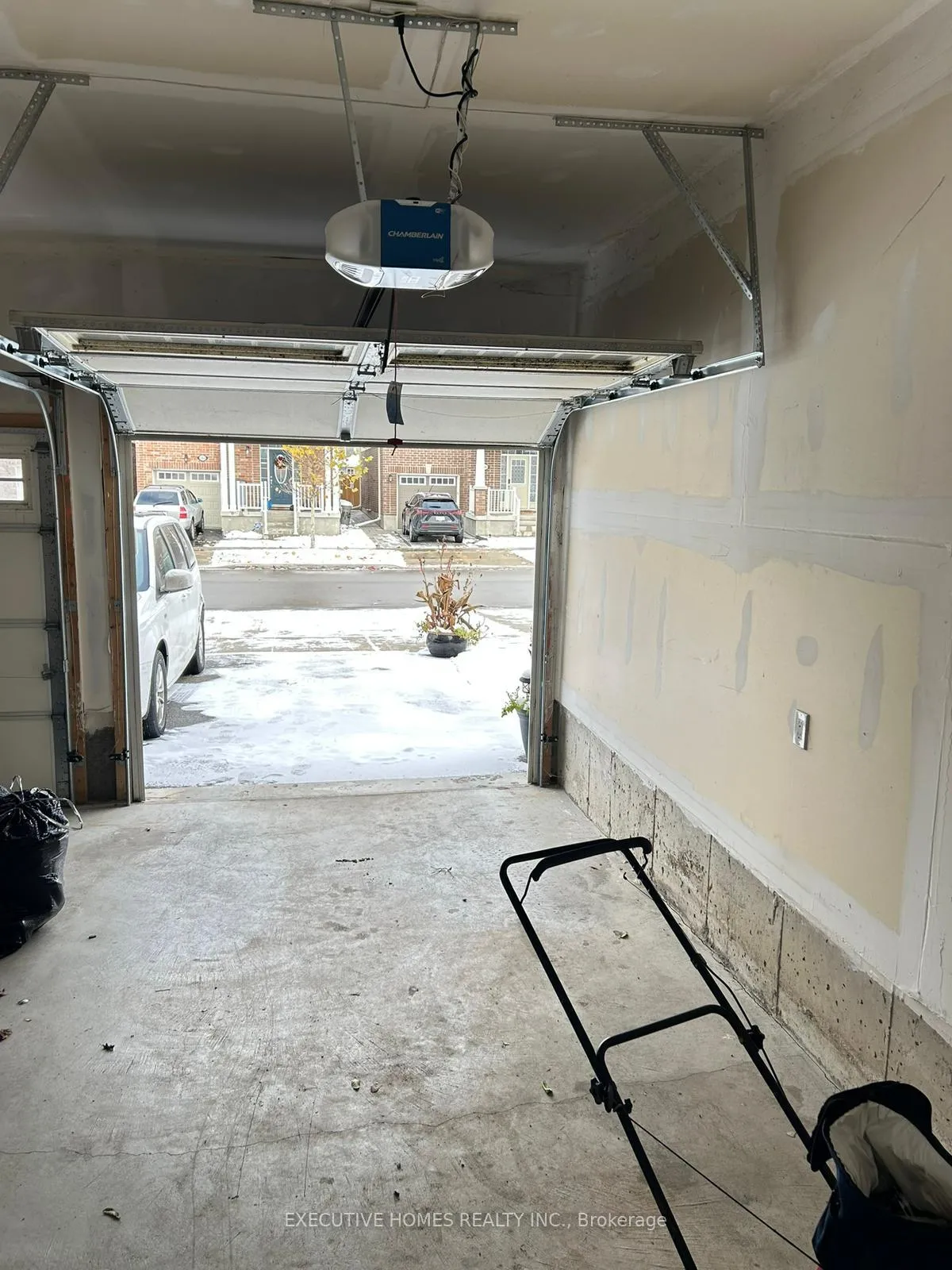 Photo 33 of 191 Ridge Road, Waterloo — HOMEH