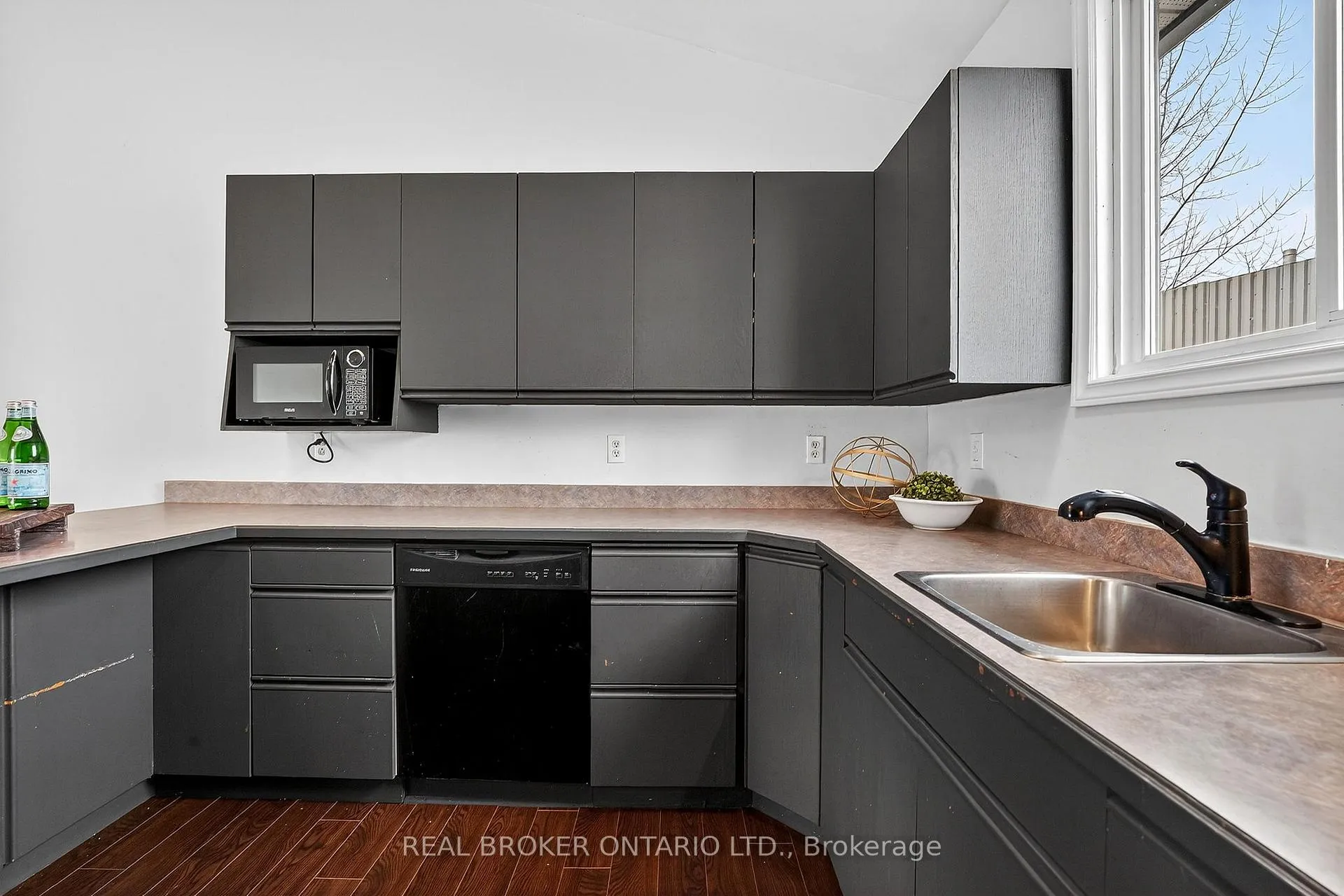 Photo 20 of 3 Beatty Avenue, Hamilton, Industrial Sector — HOMEH