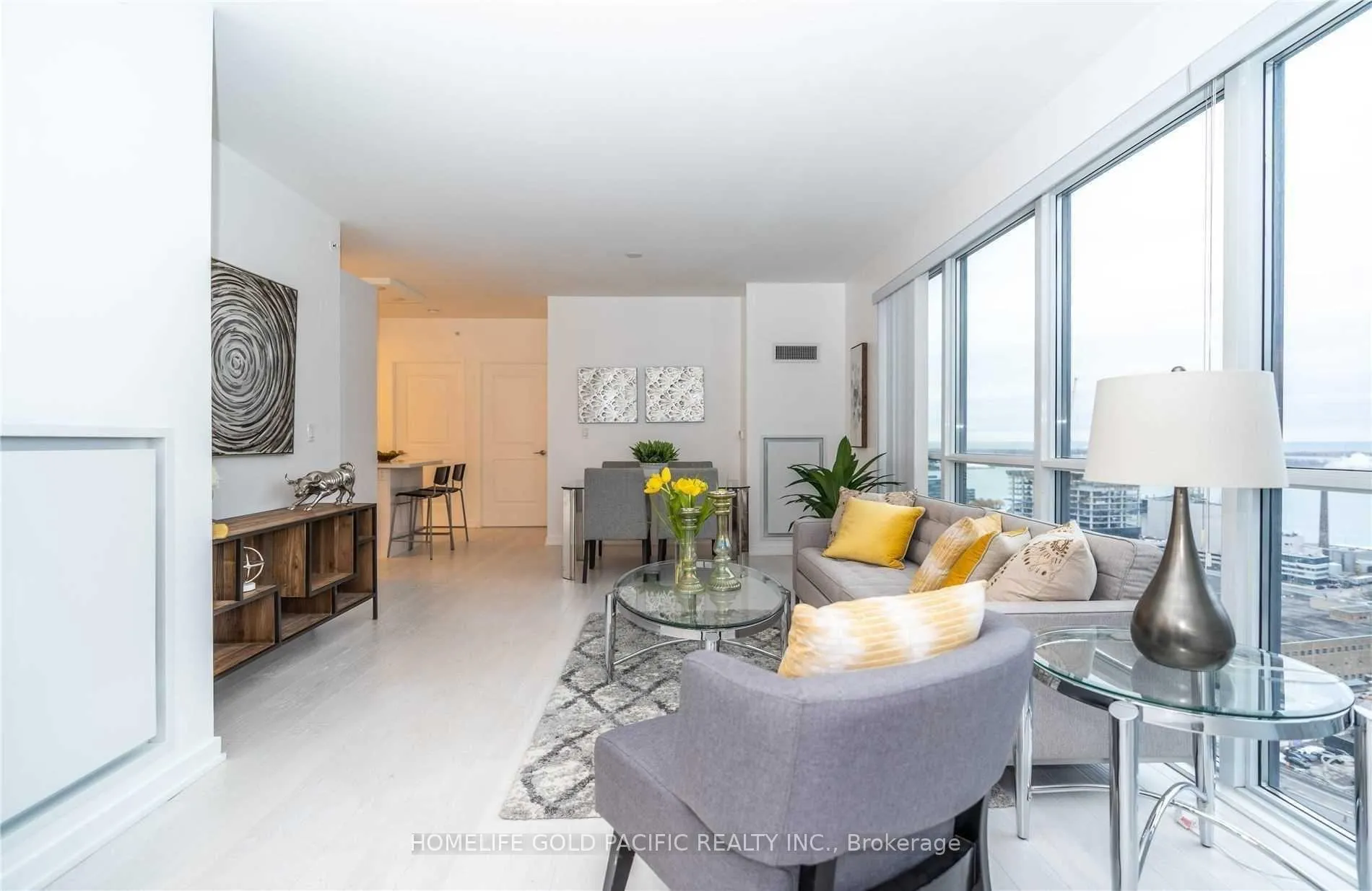Photo 5 of Unit 2802, 1 The Esplanade, Toronto, Waterfront Communities — HOMEH