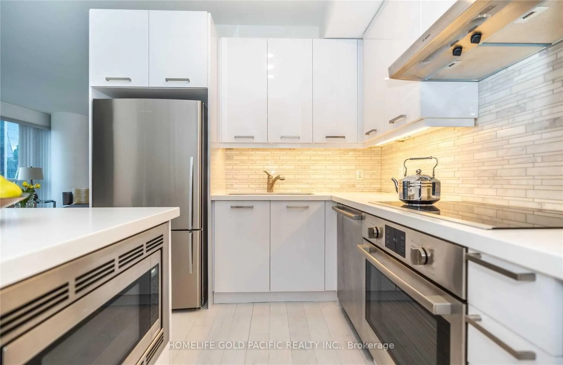 Photo 7 of Unit 2802, 1 The Esplanade, Toronto, Waterfront Communities — HOMEH