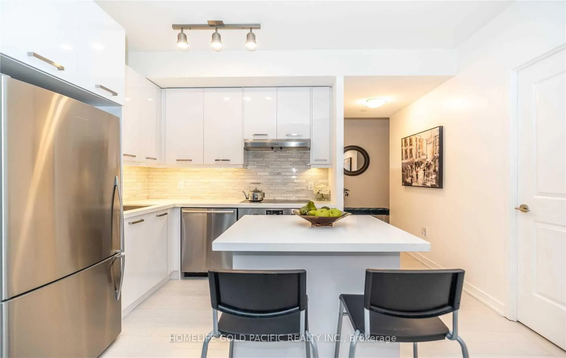 Photo 8 of Unit 2802, 1 The Esplanade, Toronto, Waterfront Communities — HOMEH