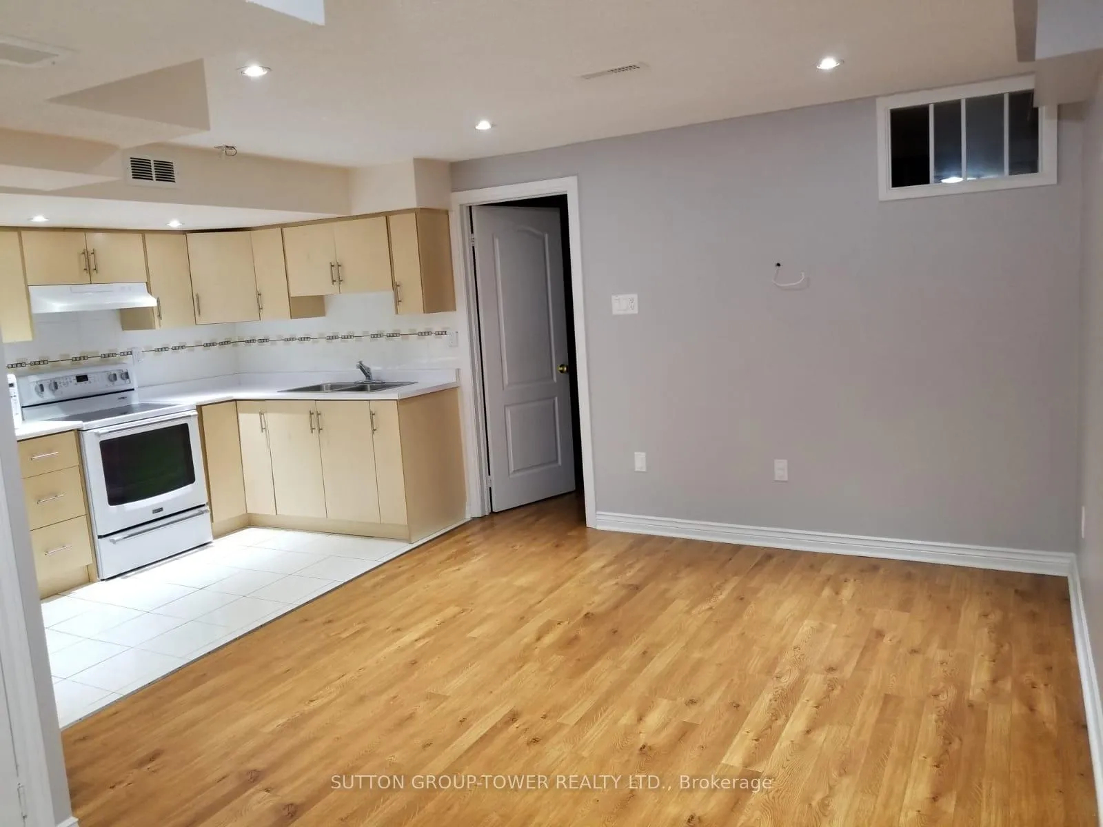 Photo 6 of Unit Bsmnt, 8 Penelope Street, Brampton, Bram East — HOMEH