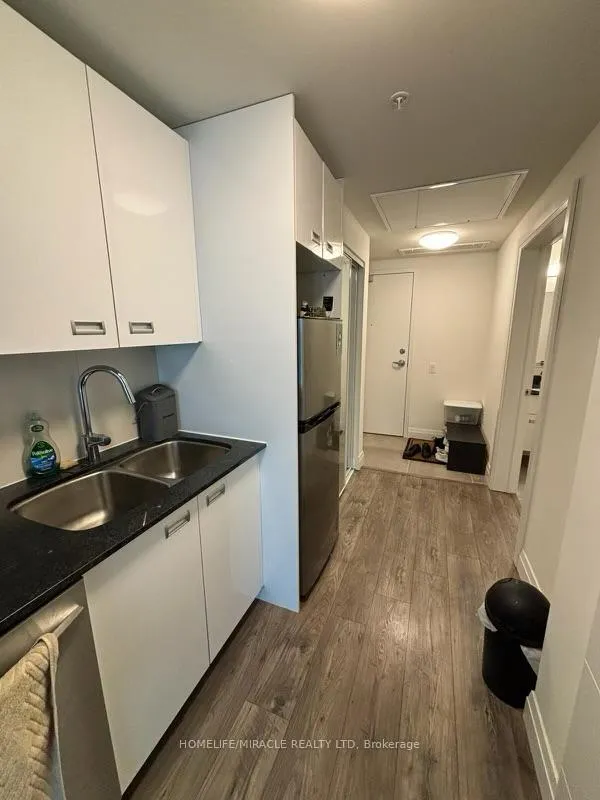 Photo 13 of Unit 921, 652 Princess Street, Kingston, Central City East — HOMEH