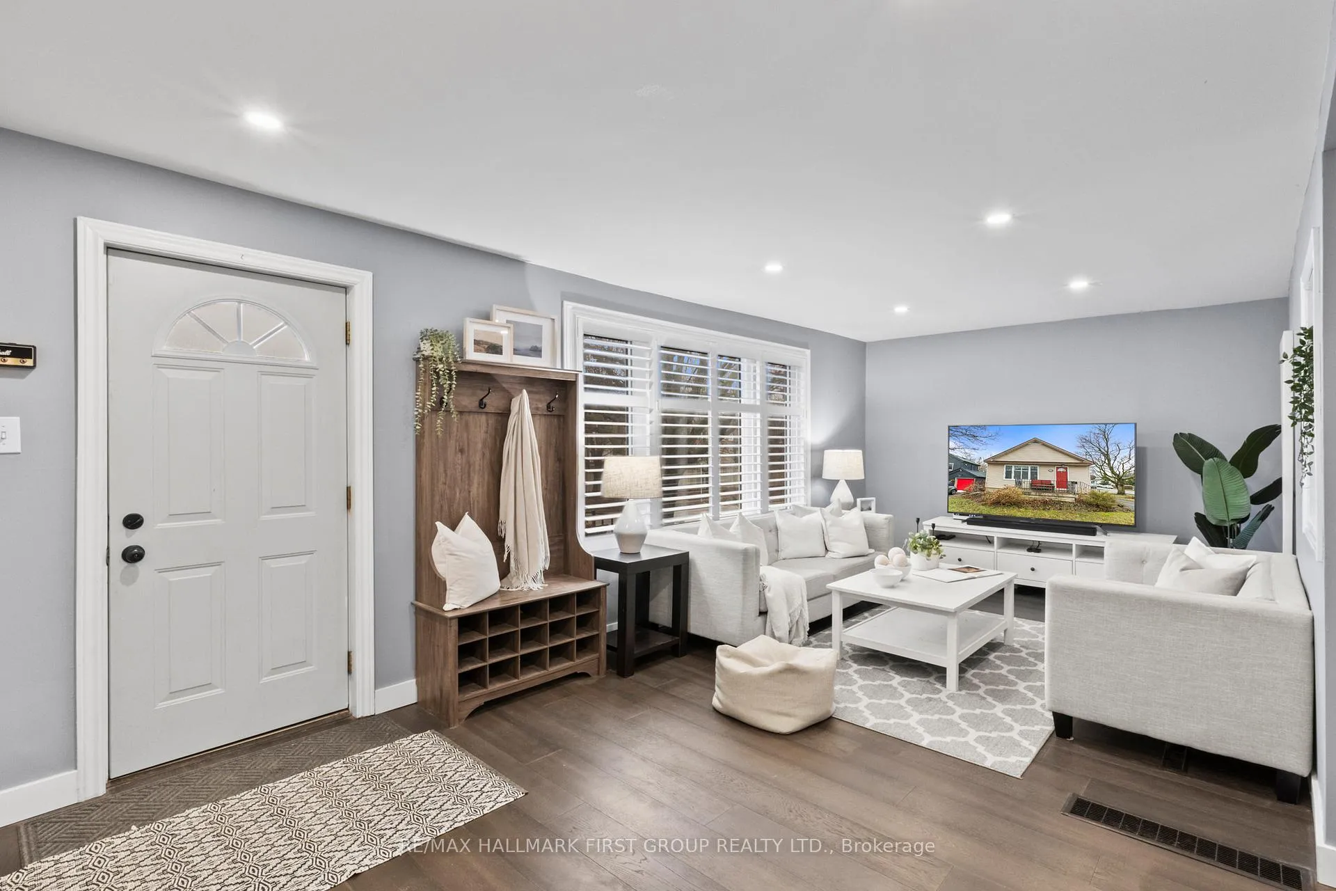 Photo 8 of 107 Maple Street W, Whitby, Downtown Whitby — HOMEH
