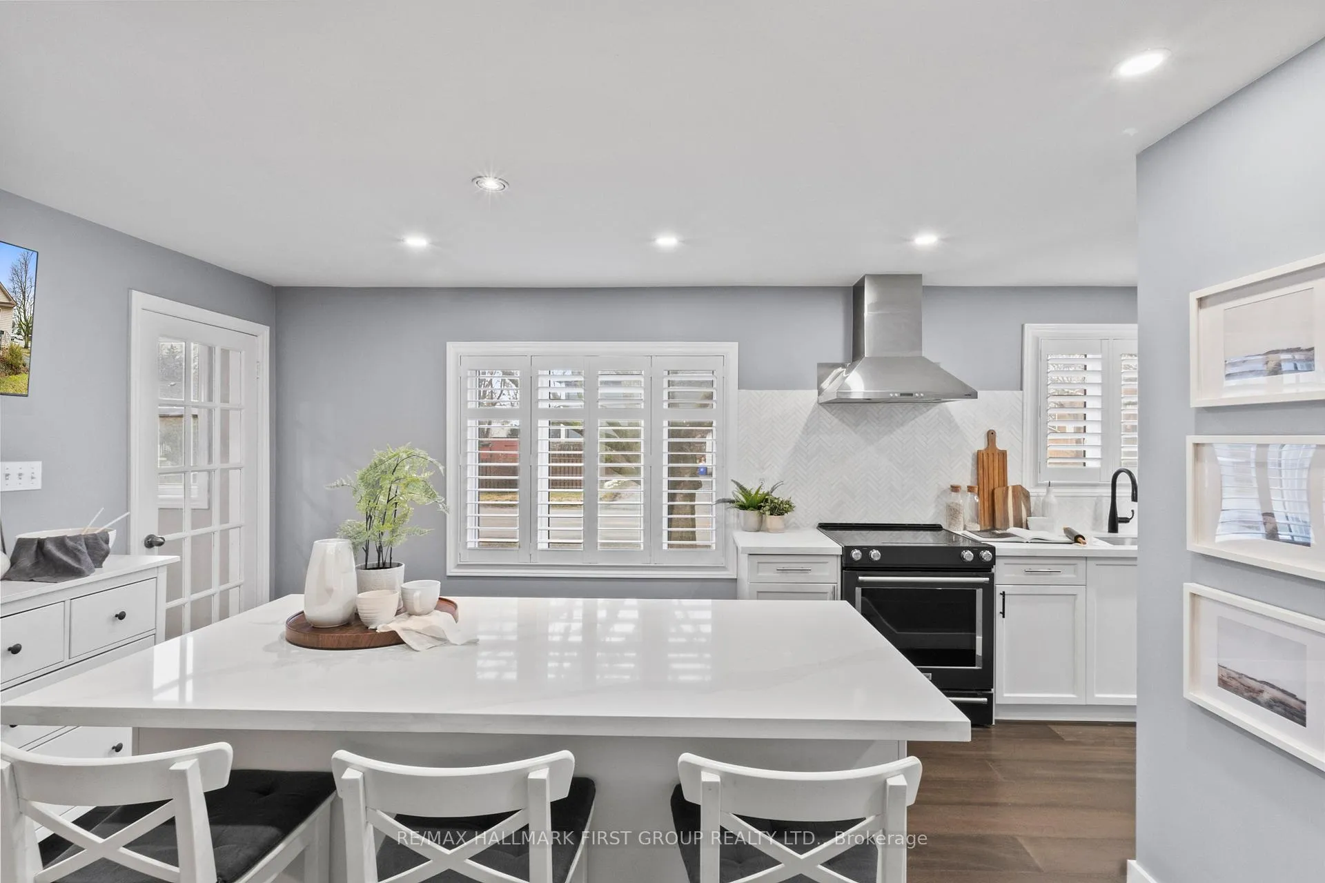 Photo 19 of 107 Maple Street W, Whitby, Downtown Whitby — HOMEH