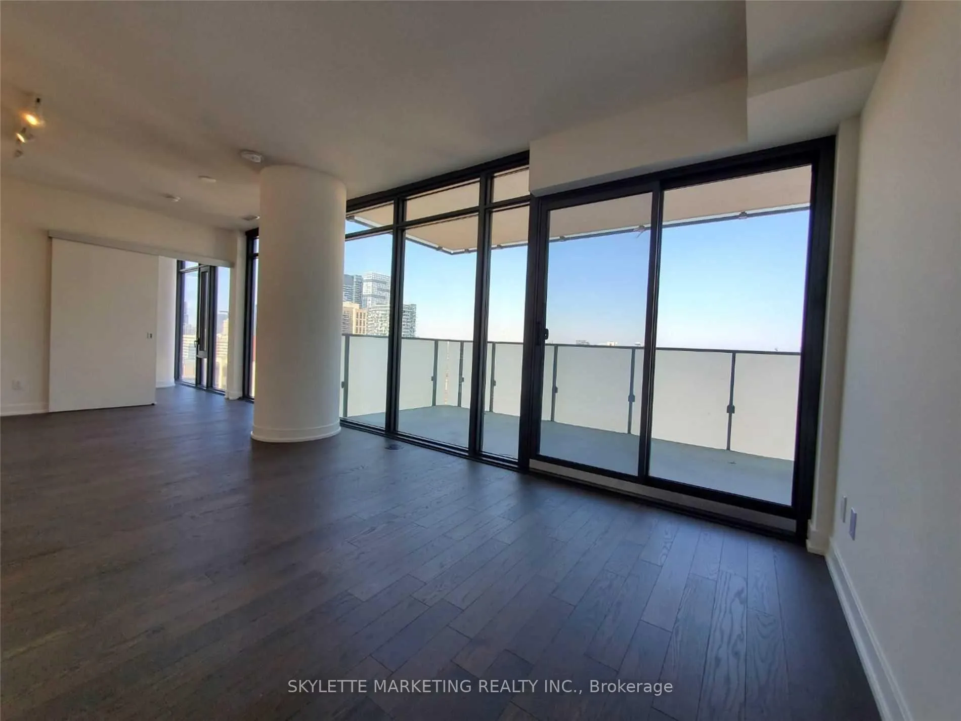 Front of Unit 1917, 25 Richmond Street E