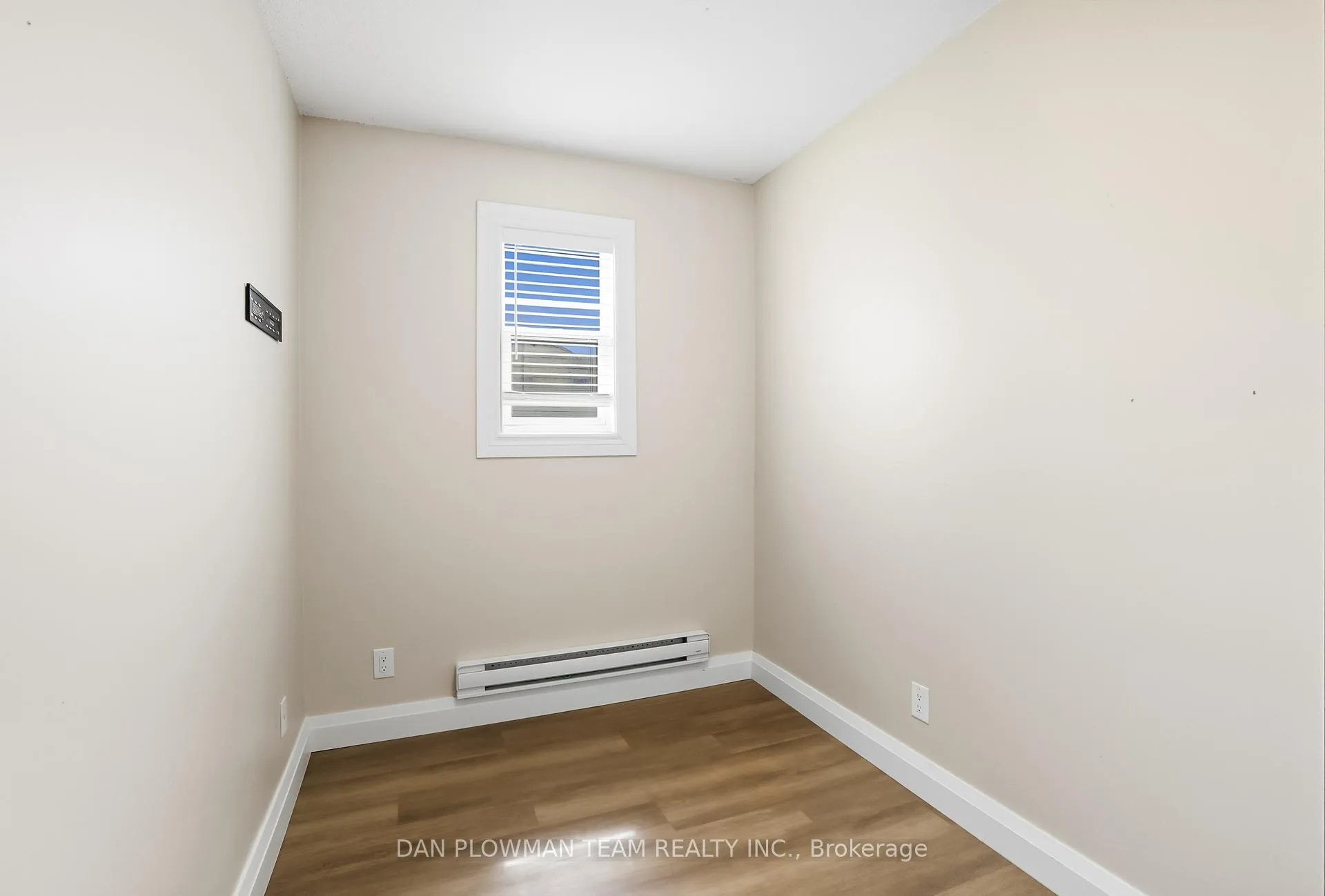 Photo 17 of 476 Albert Street, Oshawa, Central — HOMEH